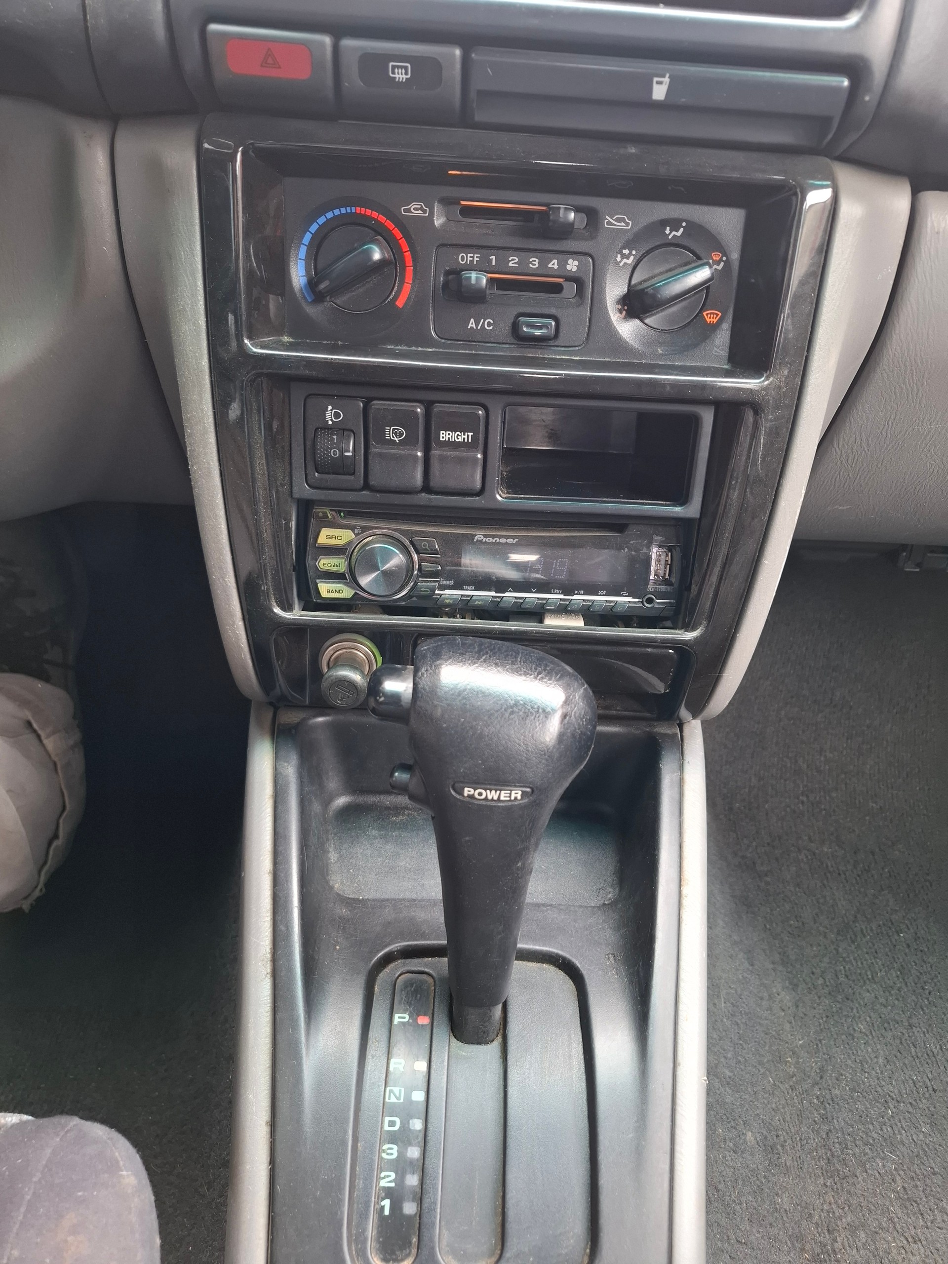 SUBARU Forester 2.0 Comfort Automatic-image-9