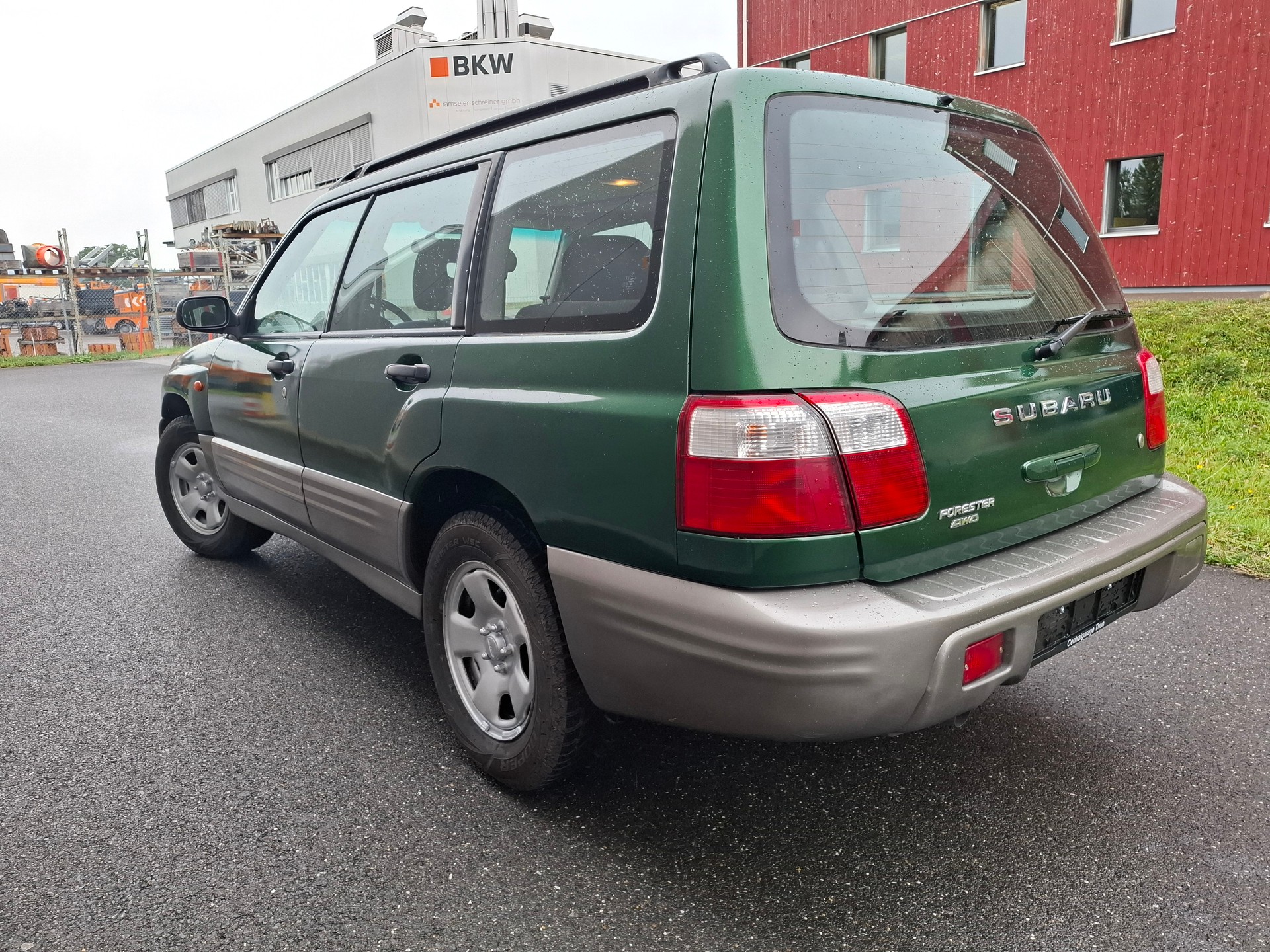 SUBARU Forester 2.0 Comfort Automatic-image-3