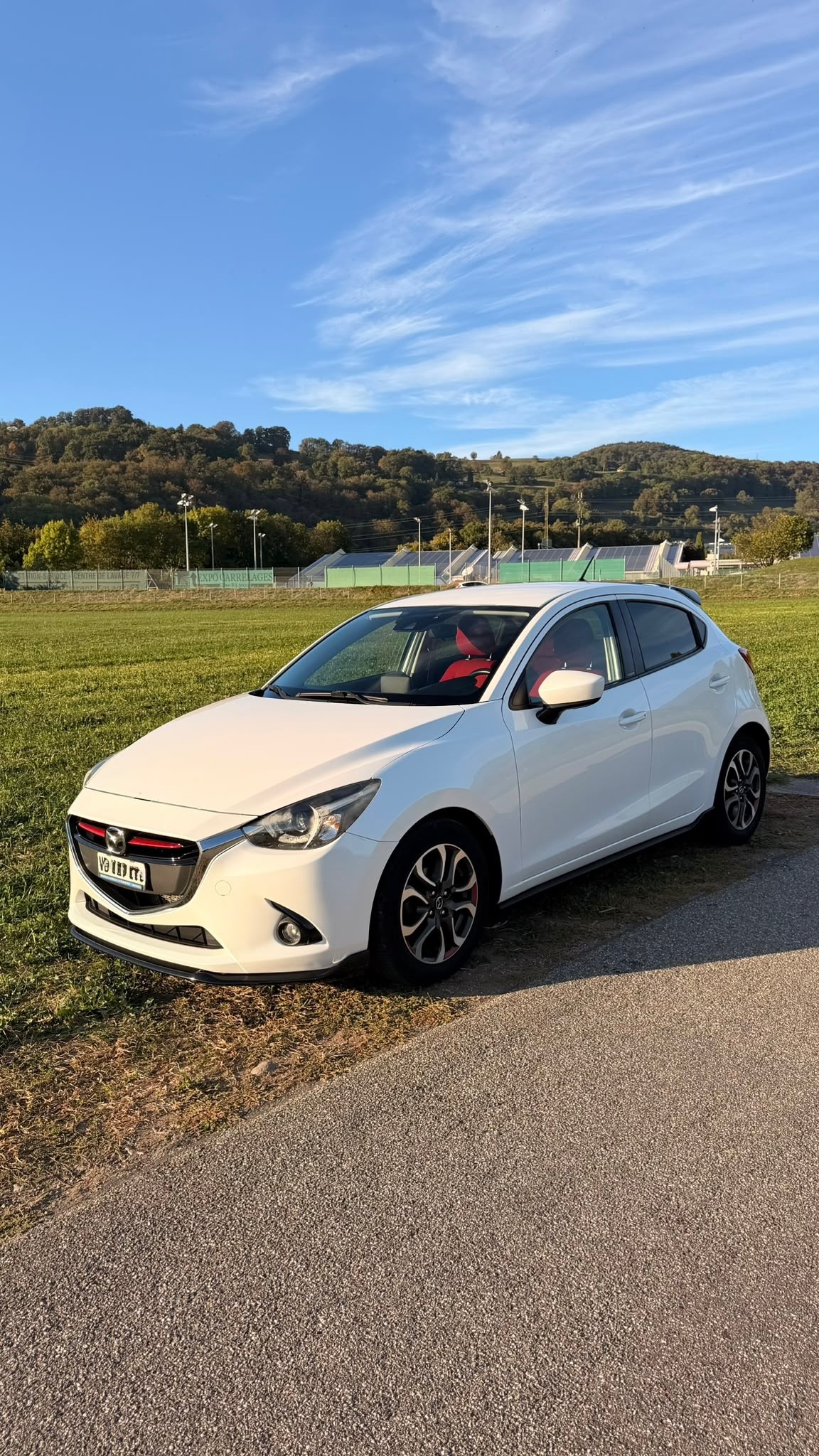 MAZDA 1.5 90 Swiss Edition-image-0