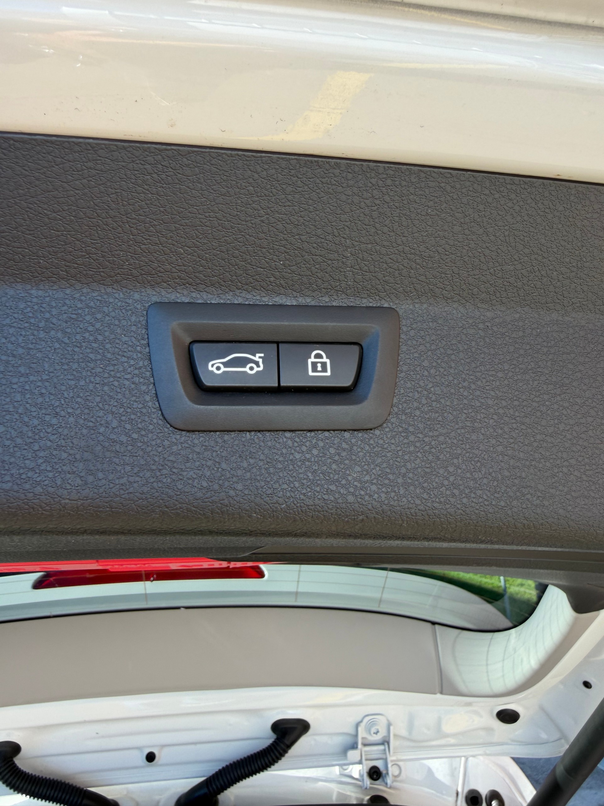 BMW 220d Gran Tourer-image-13
