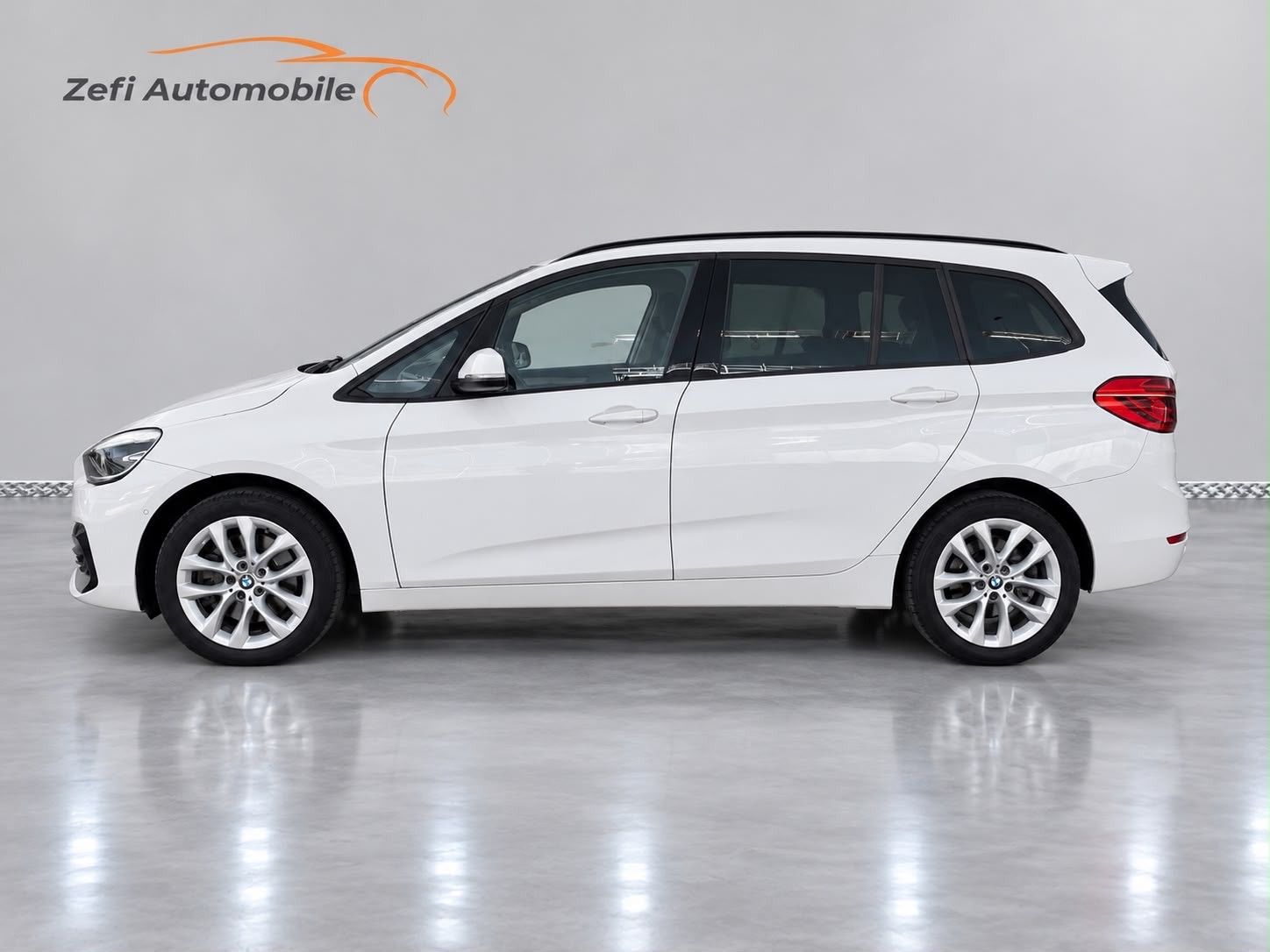 BMW 220d Gran Tourer-image-1