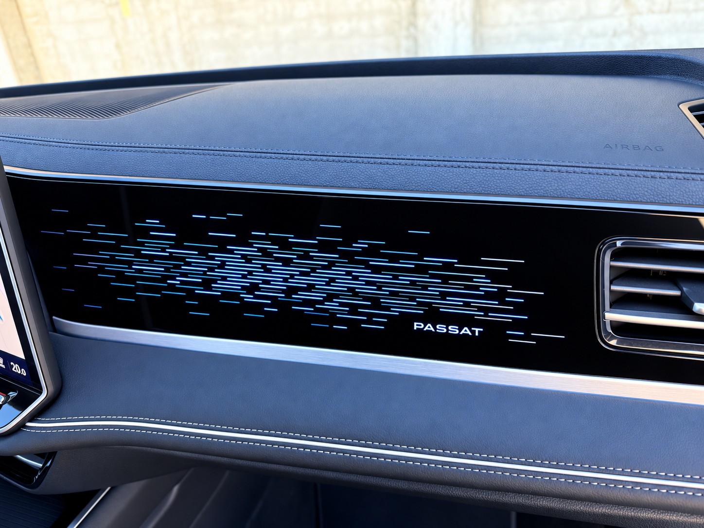 VW Passat Variant 2.0 TDI evo Elegance DSG-image-18