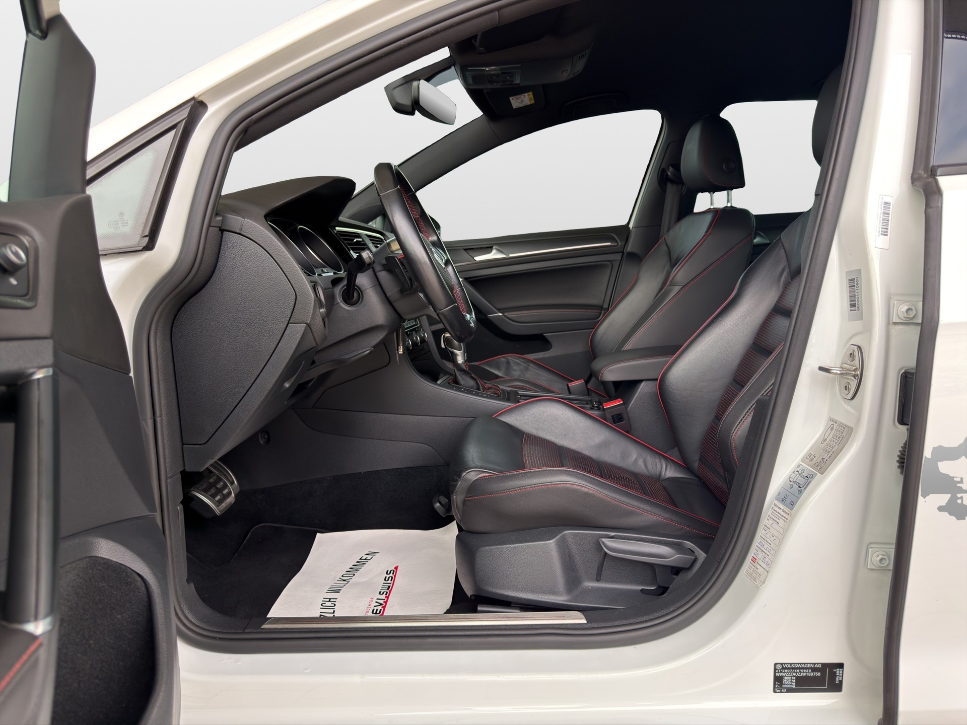 VW Golf 2.0 TSI GTI DSG*Frisch ab MFK,1 Jahr oder 20'000km Garantie auf Motor und Getriebe*-image-7