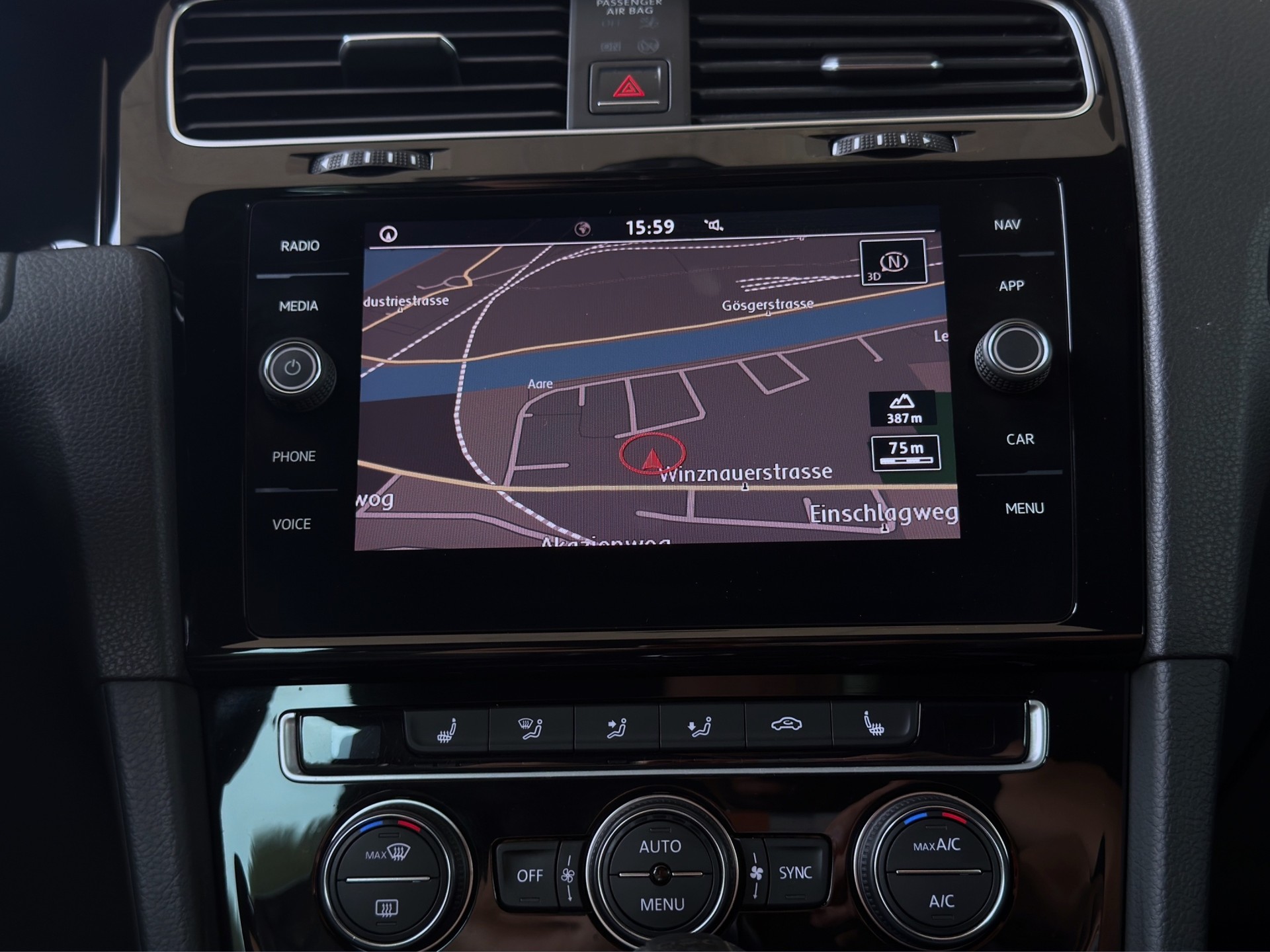 VW Golf 2.0 TSI GTI DSG*Frisch ab MFK,1 Jahr oder 20'000km Garantie auf Motor und Getriebe*-image-13