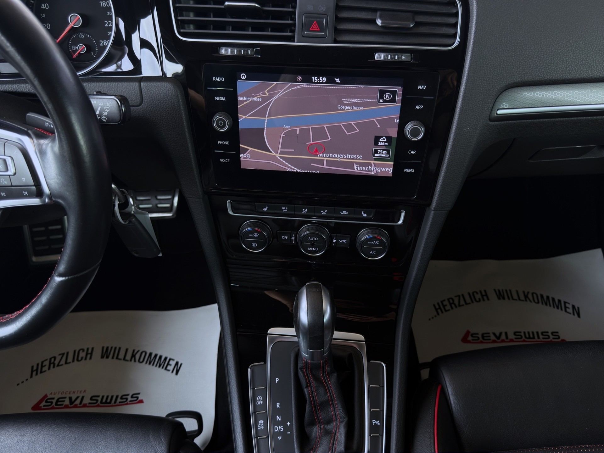 VW Golf 2.0 TSI GTI DSG*Frisch ab MFK,1 Jahr oder 20'000km Garantie auf Motor und Getriebe*-image-12