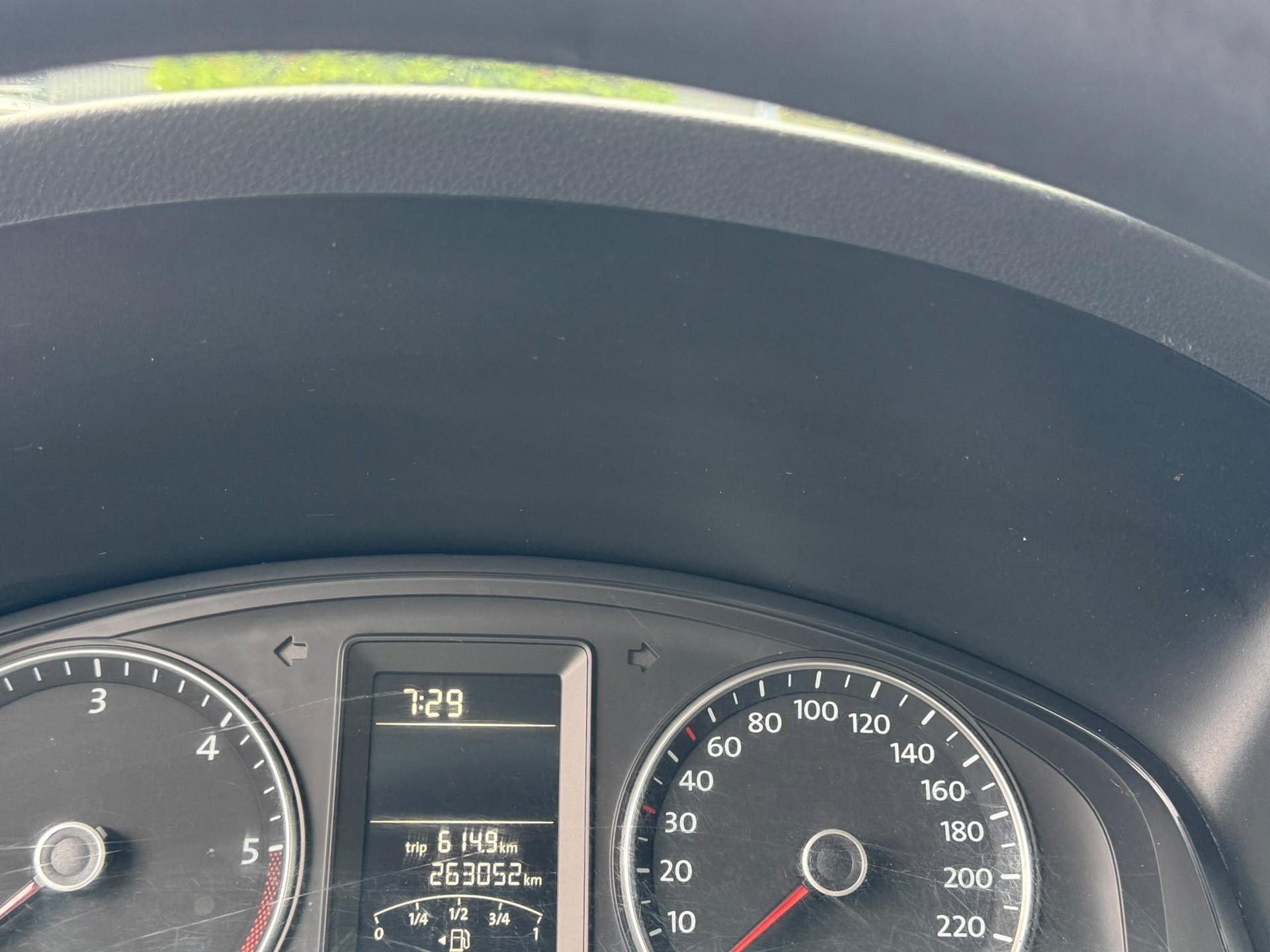 VW T5 Caravelle Trendline 2.0 TDI CR 4Motion-image-14