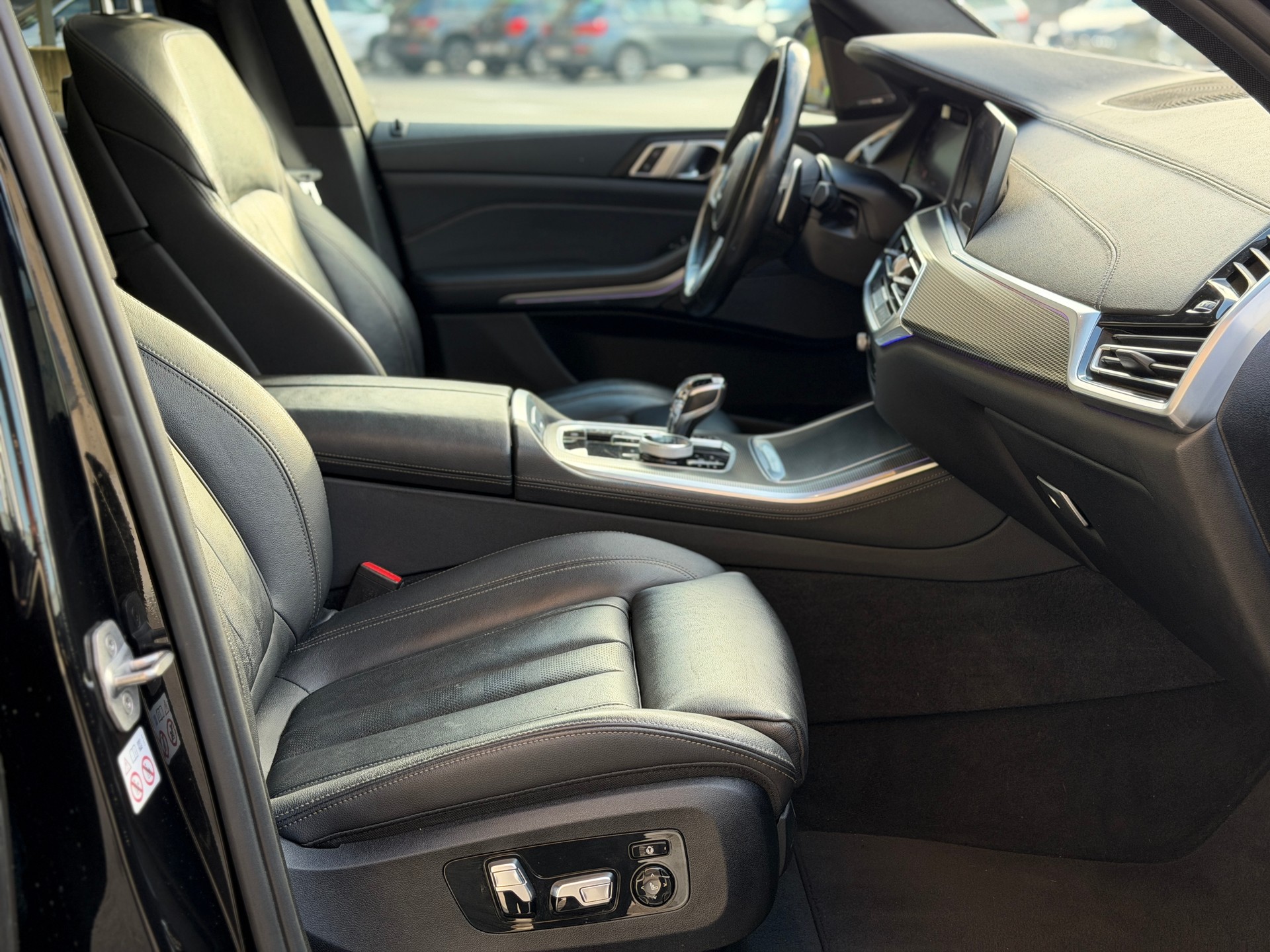 BMW X5 xDrive M50d Steptronic-image-21