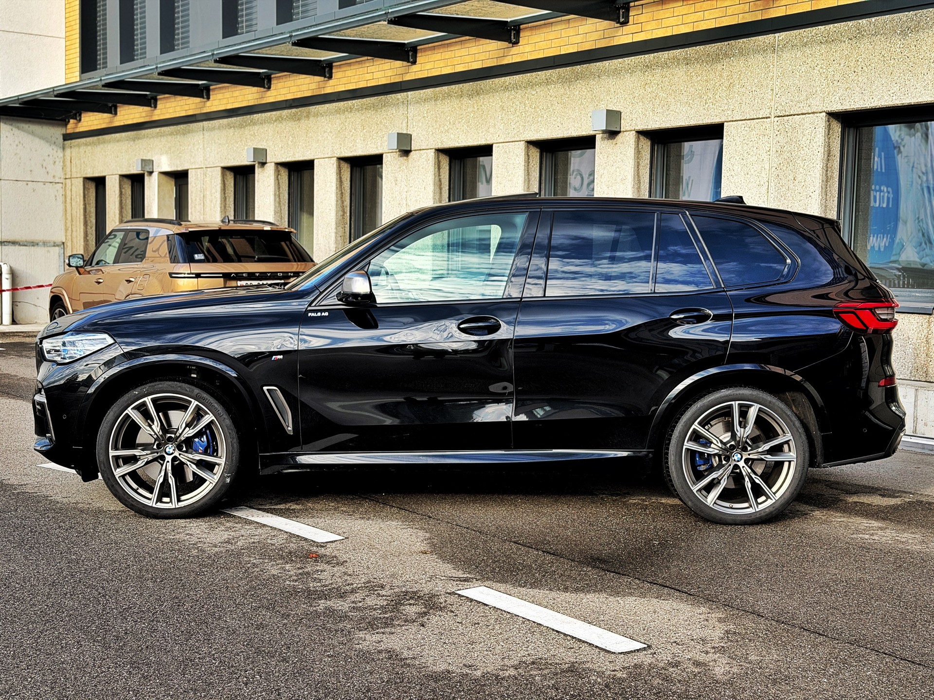 BMW X5 xDrive M50d Steptronic-image-1