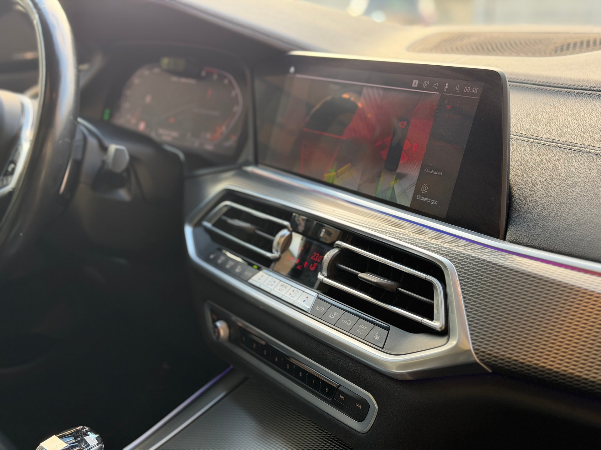 BMW X5 xDrive M50d Steptronic-image-23
