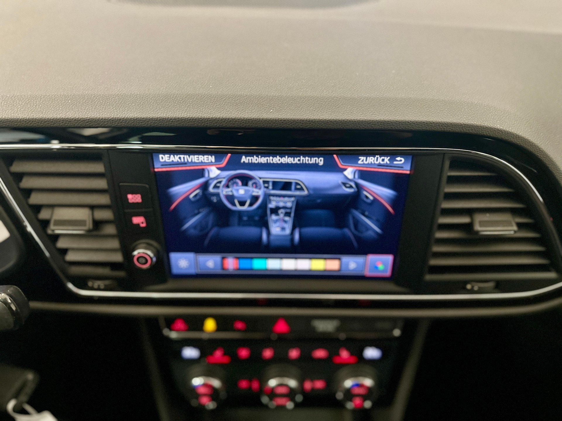 SEAT Leon 2.0 TSI FR DSG-image-16