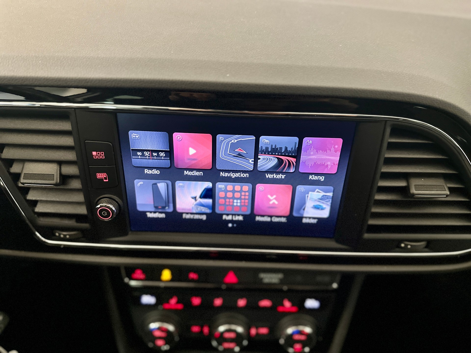 SEAT Leon 2.0 TSI FR DSG-image-15