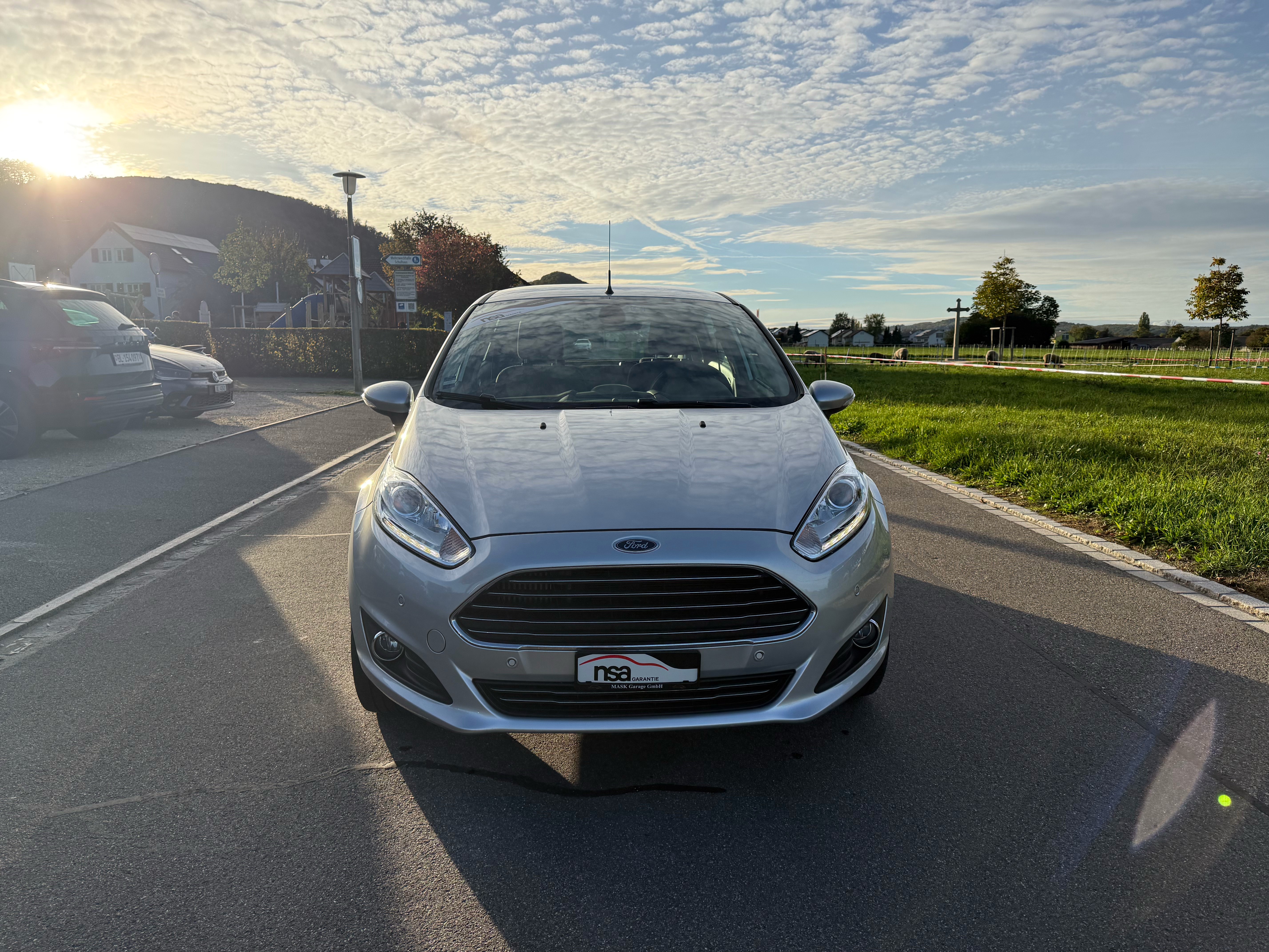 Car photo