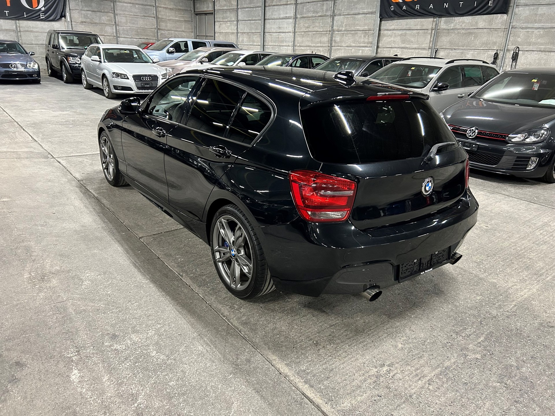 BMW M135i xDrive Steptronic-image-6