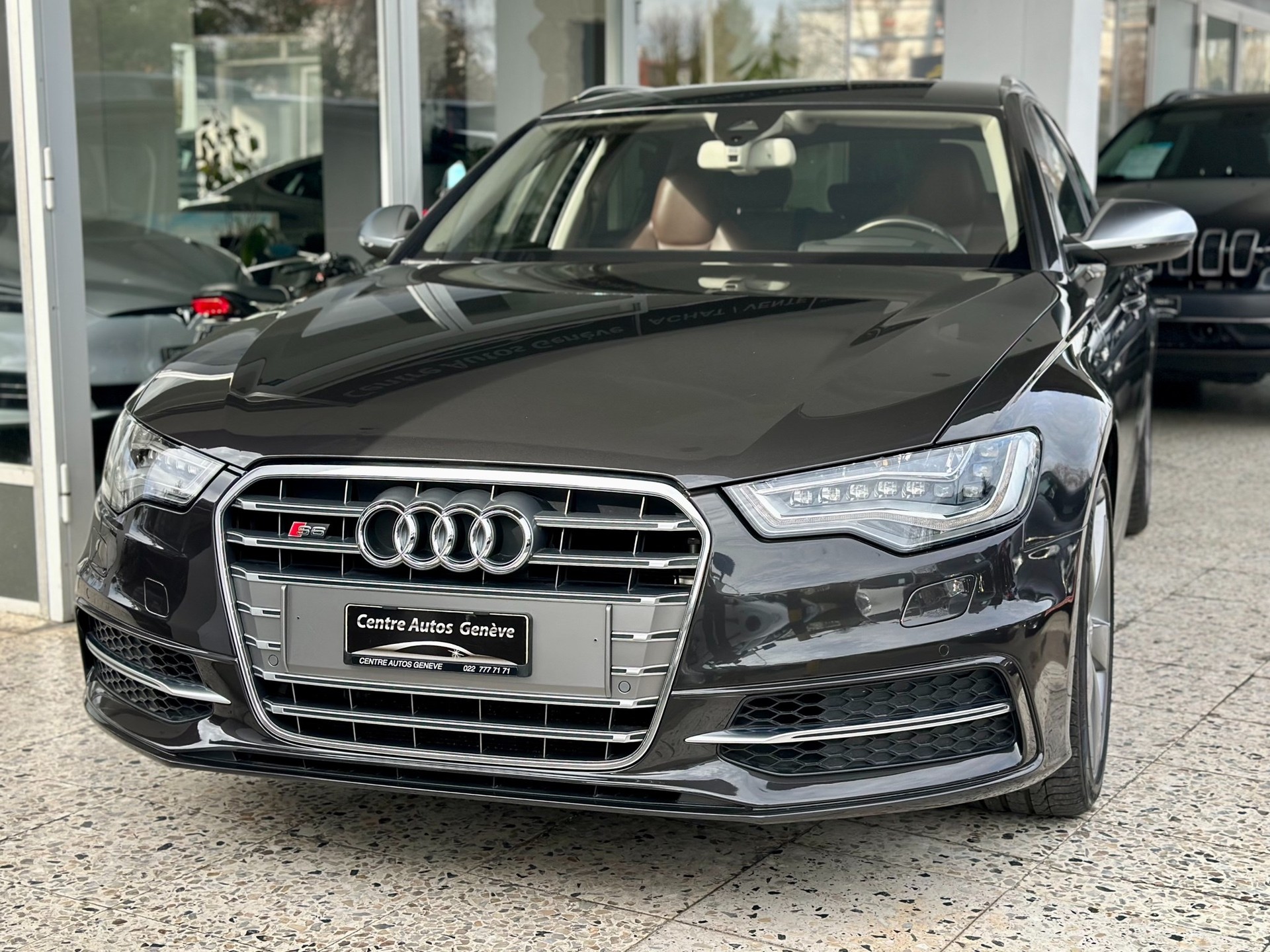 AUDI S6 4.0 TFSI V8 quattro S-tronic-image-3