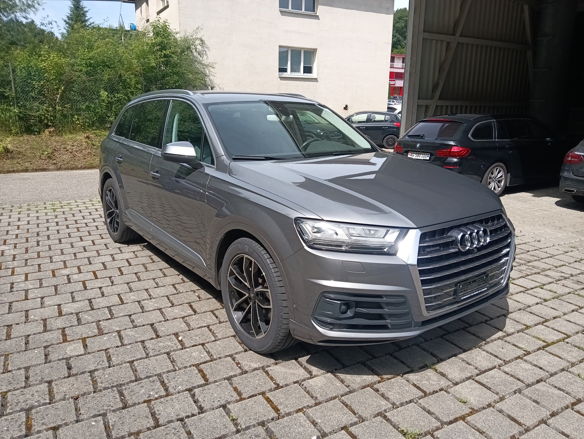 AUDI Q7 3.0 TDI quattro tiptronic-image-2