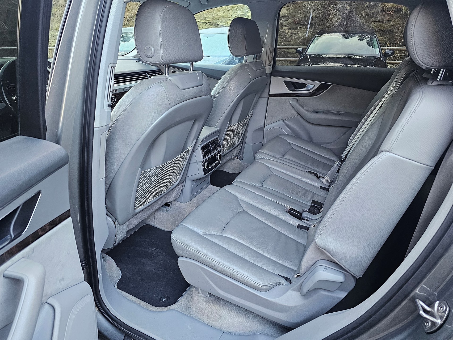 AUDI Q7 3.0 TDI quattro tiptronic-image-11