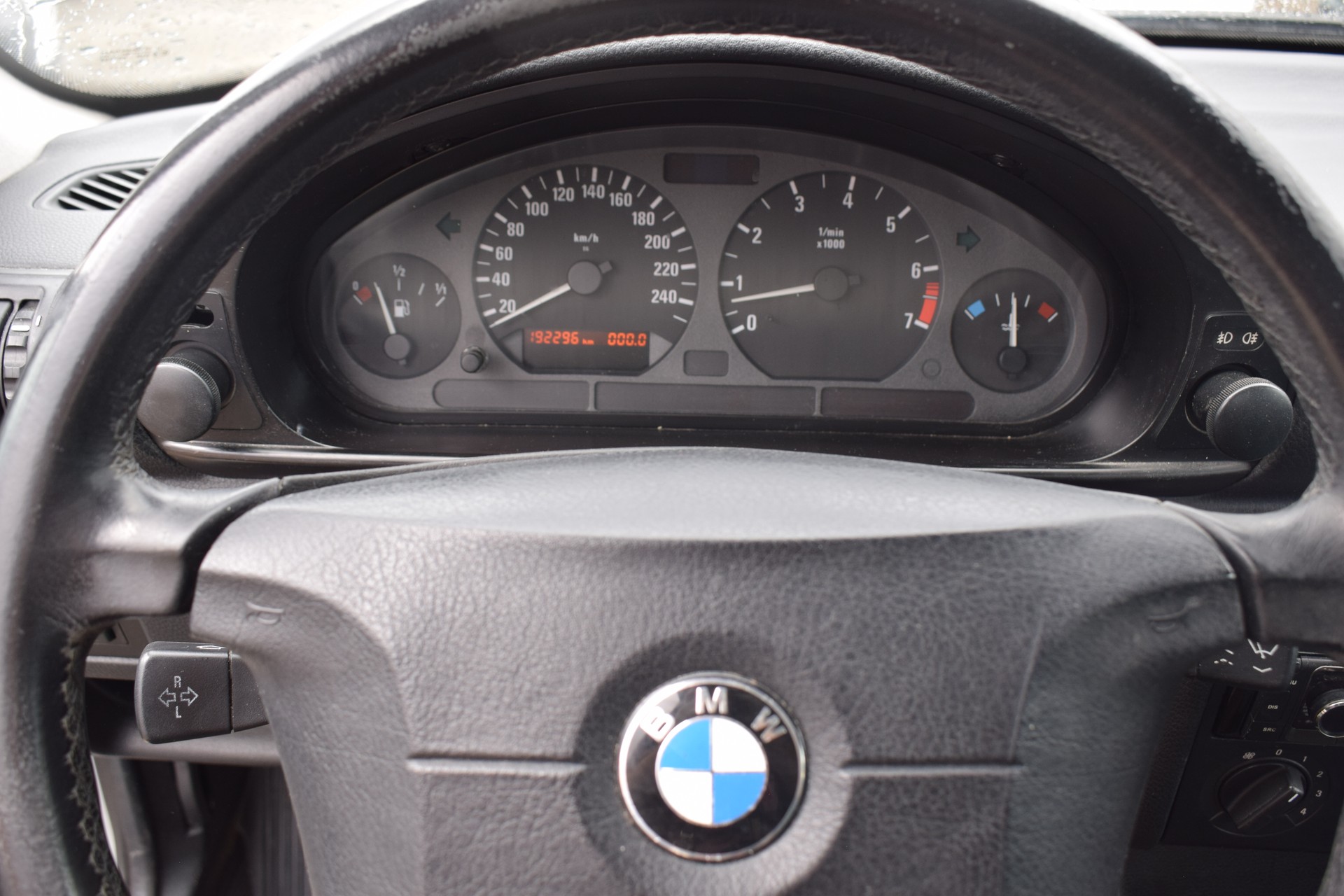 BMW 318ti Compact-image-5