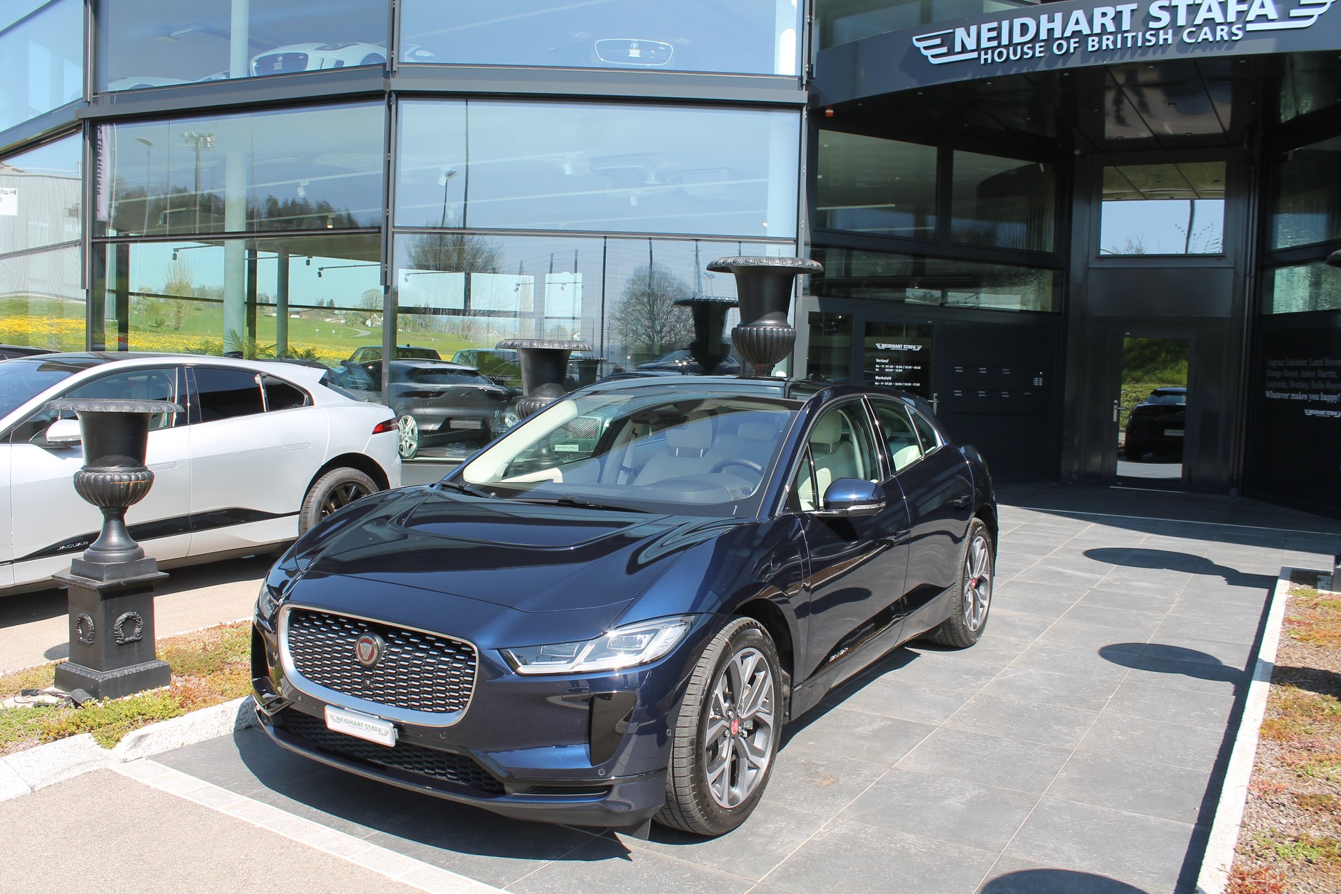 JAGUAR I-Pace EV400 HSE AWD-image-0