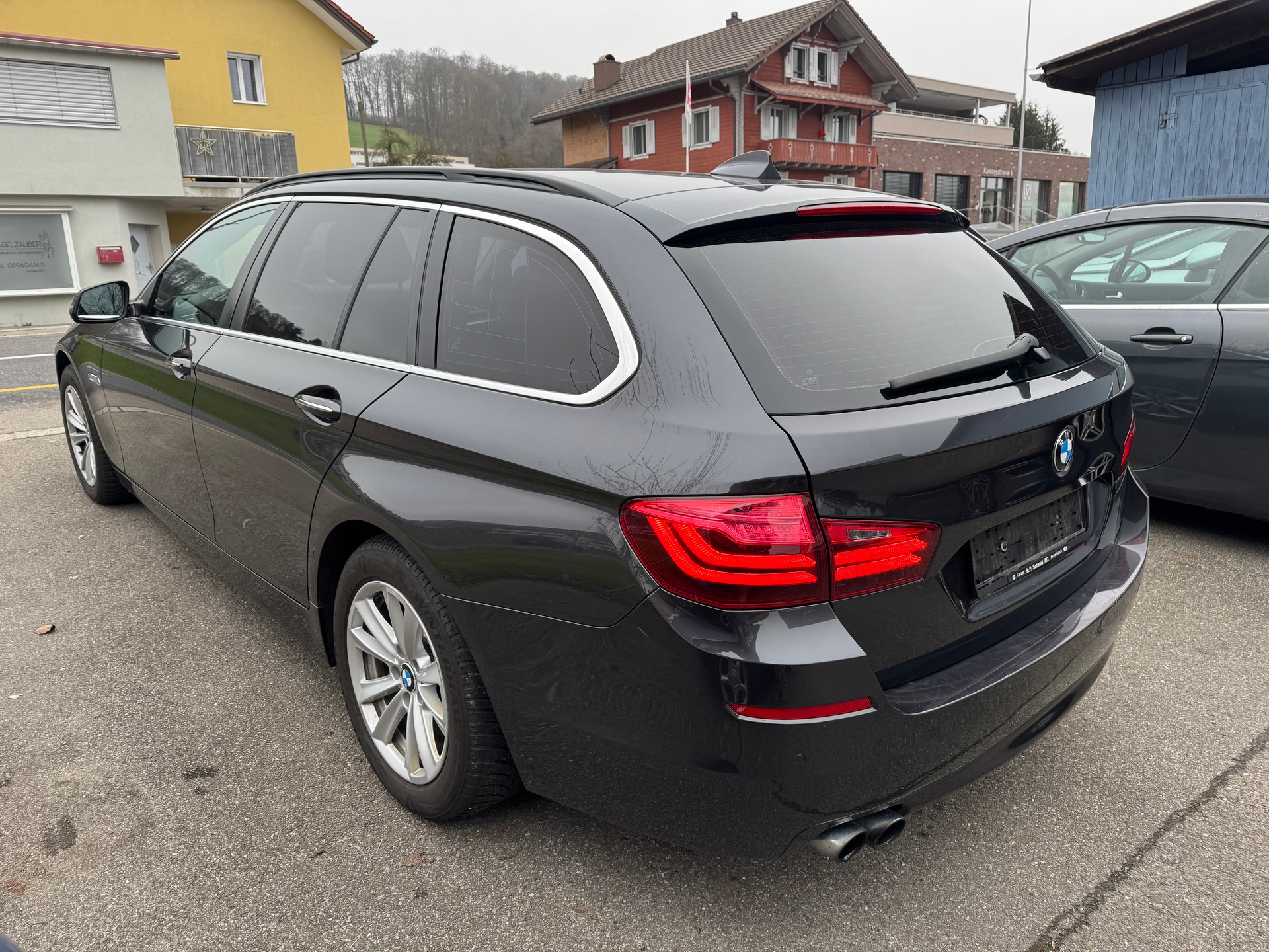 BMW 528i Touring xDrive Steptronic-image-5