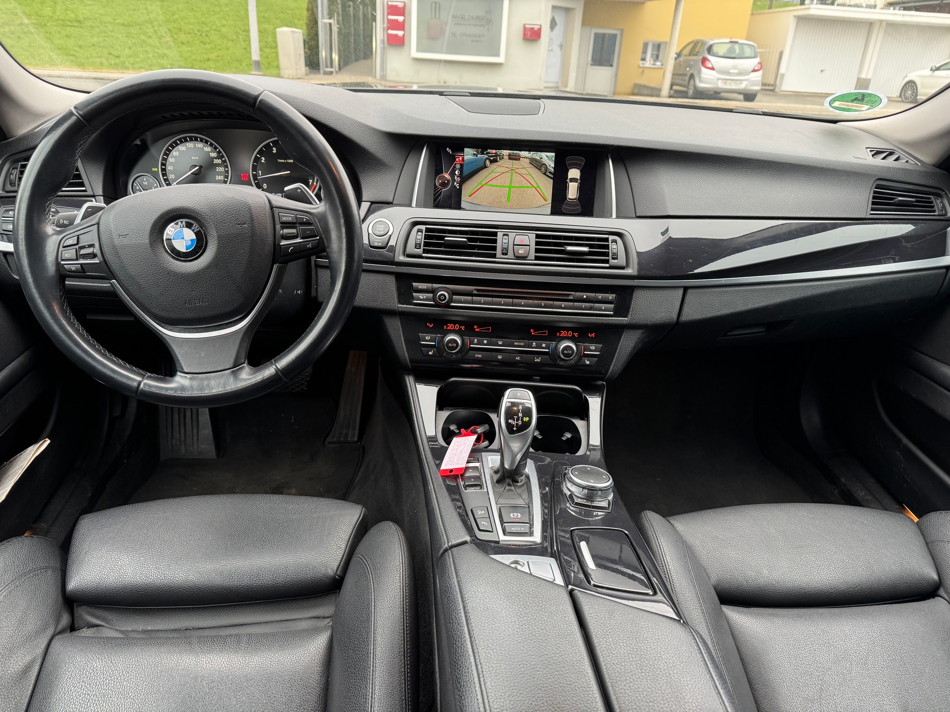 BMW 528i Touring xDrive Steptronic-image-6