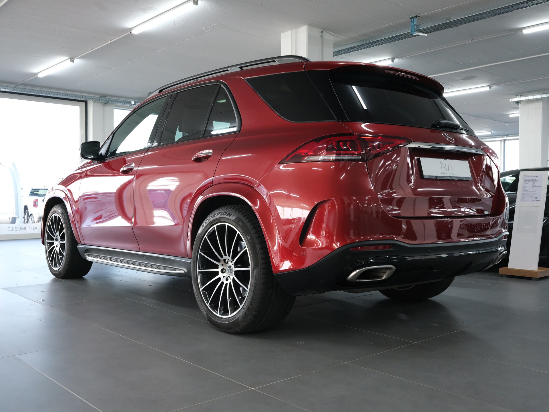 MERCEDES-BENZ GLE 450 4Matic AMG Line 9G-Tronic-image-4