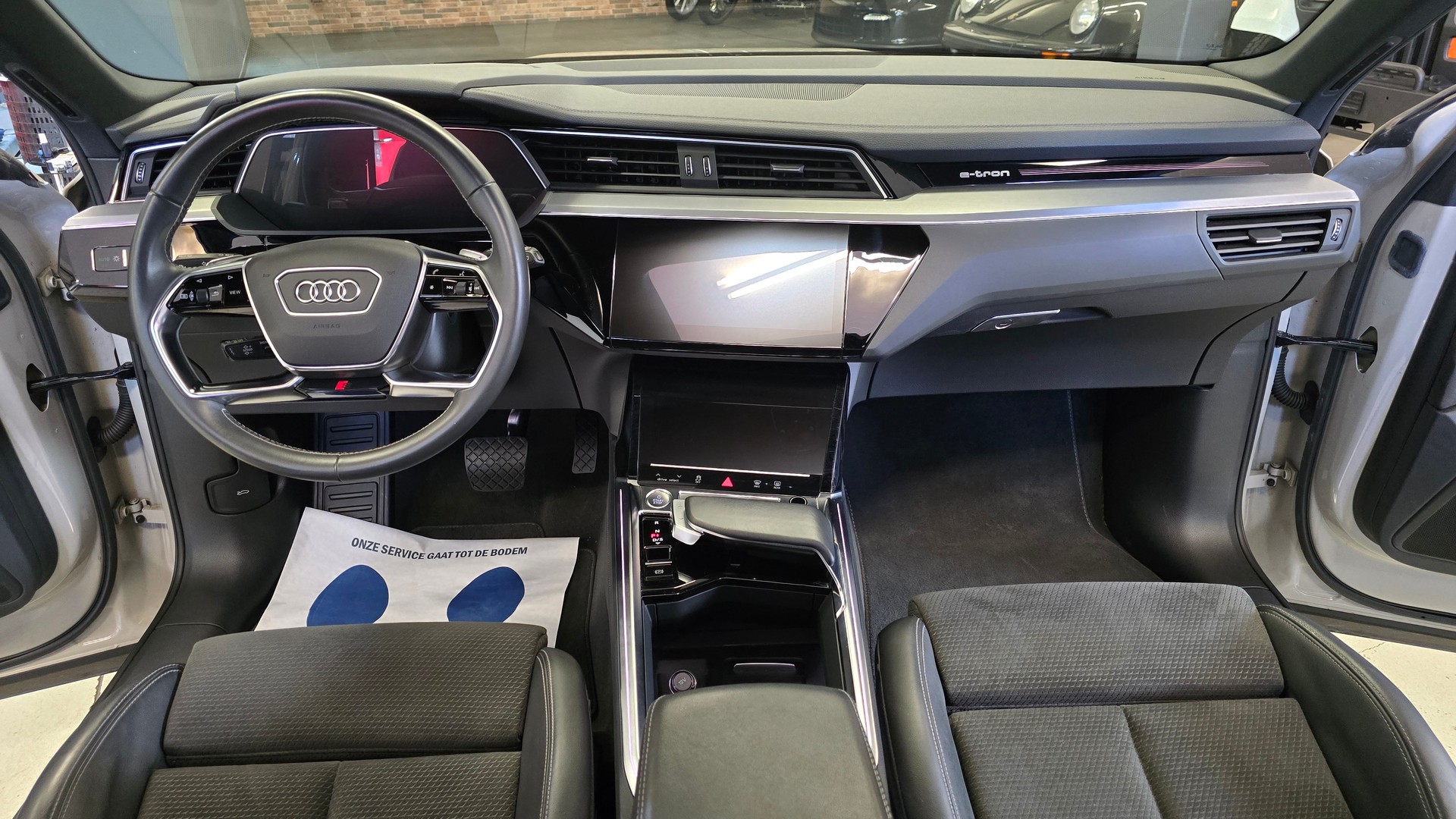 AUDI e-tron 55 Advanced quattro-image-20