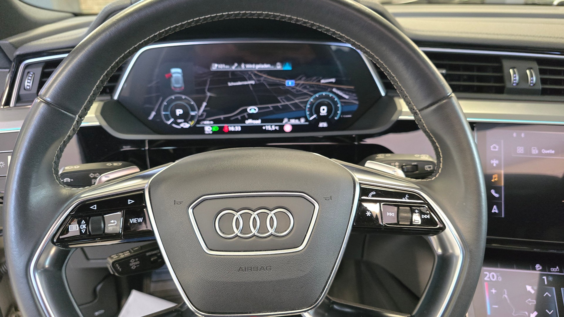 AUDI e-tron 55 Advanced quattro-image-26