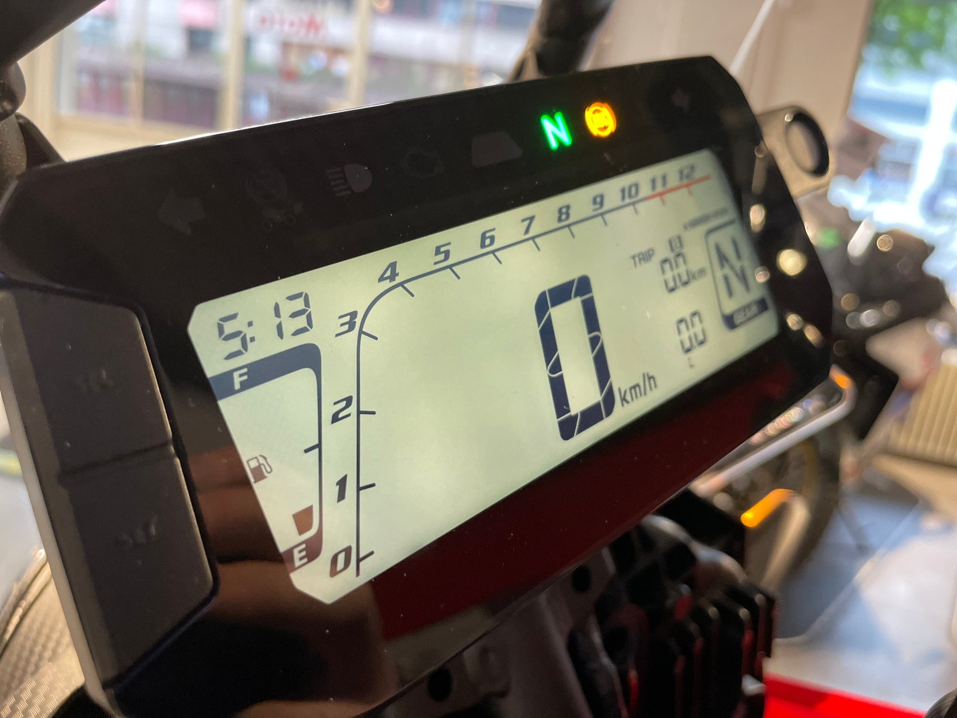 HONDA CRF 300-showroom-element-3