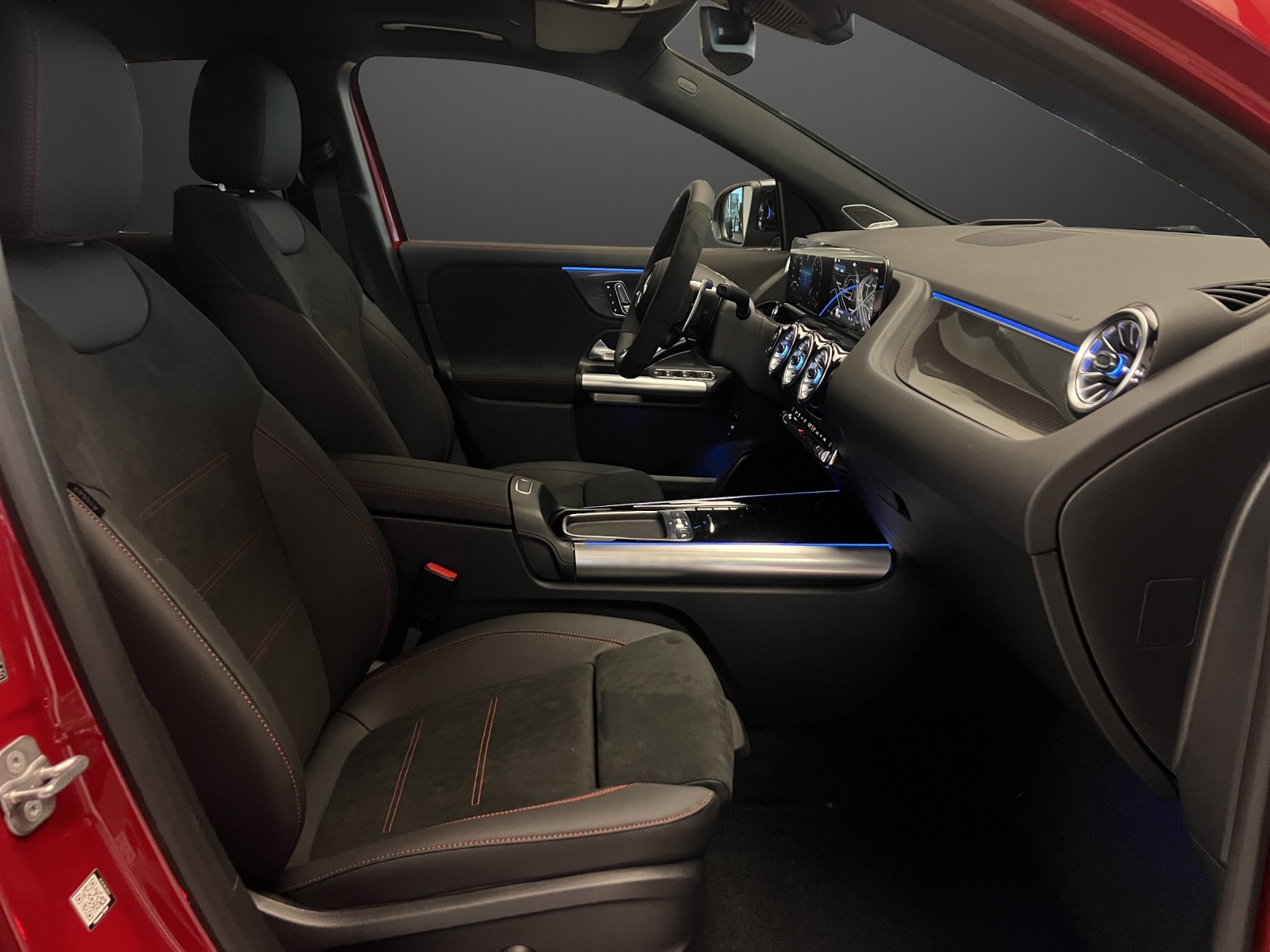 MERCEDES-BENZ GLA AMG 45 S 4M+8G-DCT-image-10
