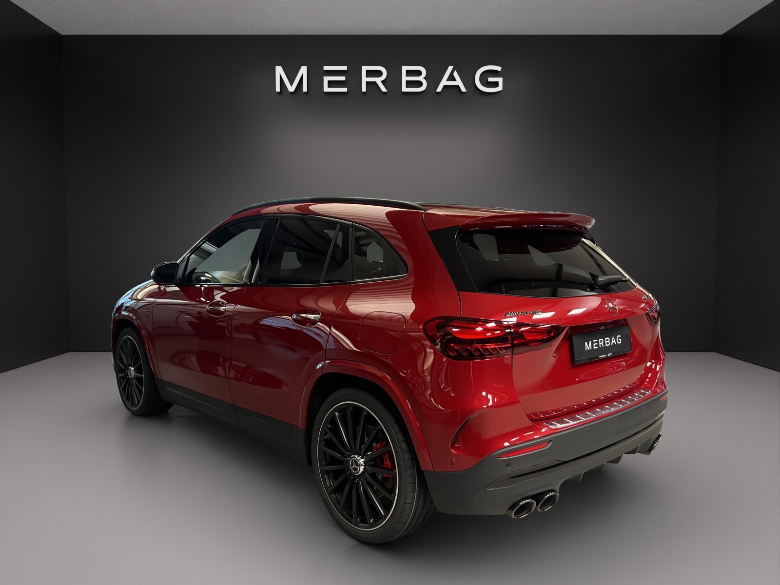 MERCEDES-BENZ GLA AMG 45 S 4M+8G-DCT-image-3