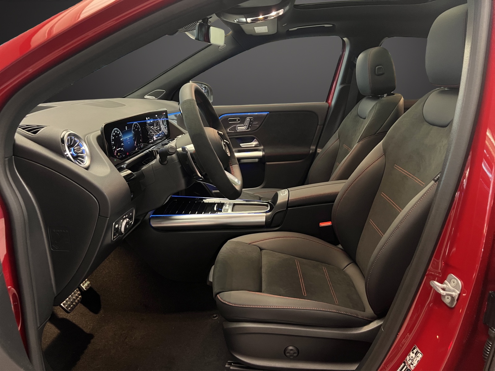 MERCEDES-BENZ GLA AMG 45 S 4M+8G-DCT-image-8