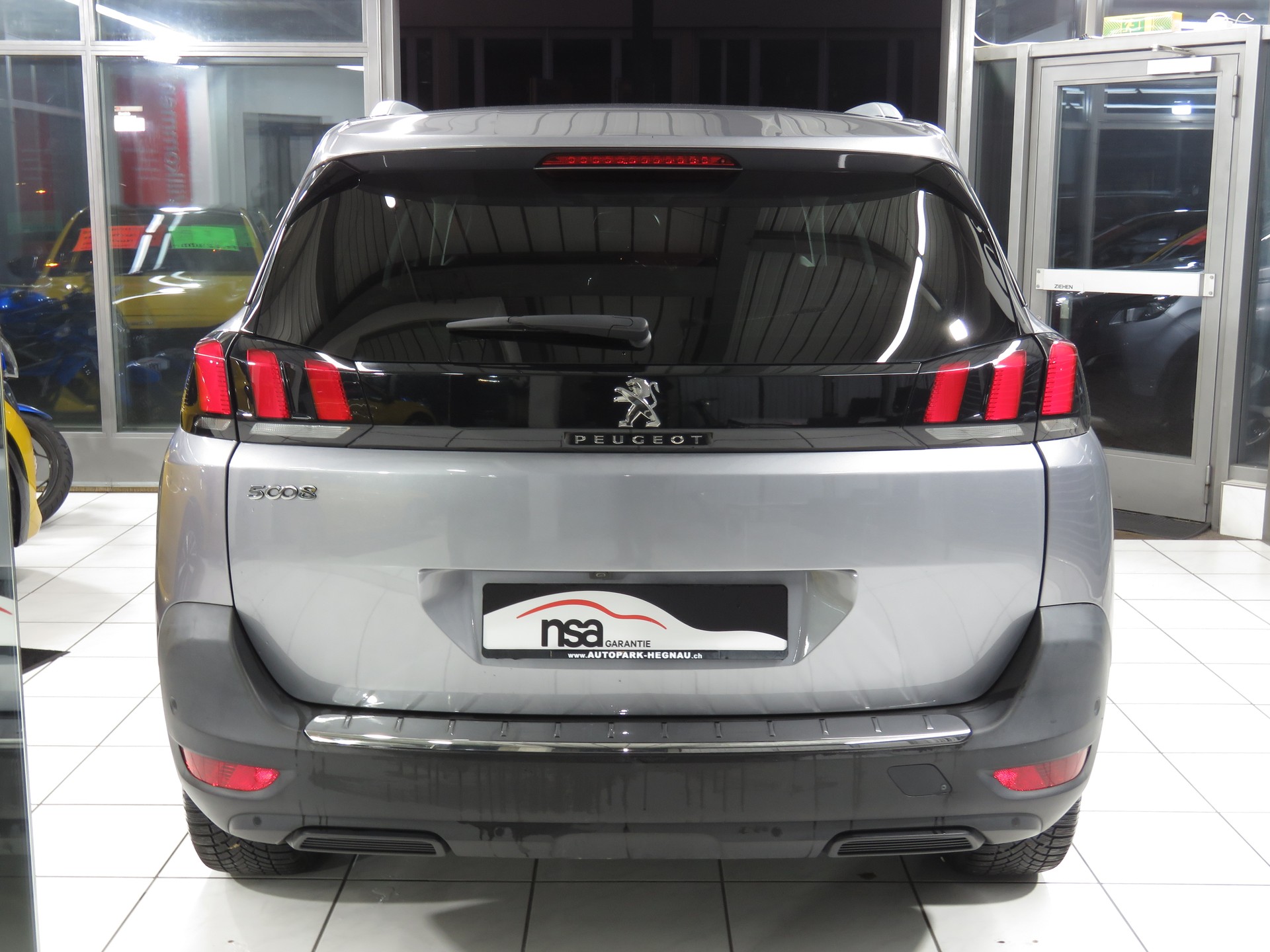 PEUGEOT 5008 1.6 BlueHDi Allure ETA (7-Plätzer, Automat)-image-4