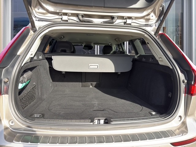 VOLVO V60 2.0 T6 TE Business eAWD-image-6