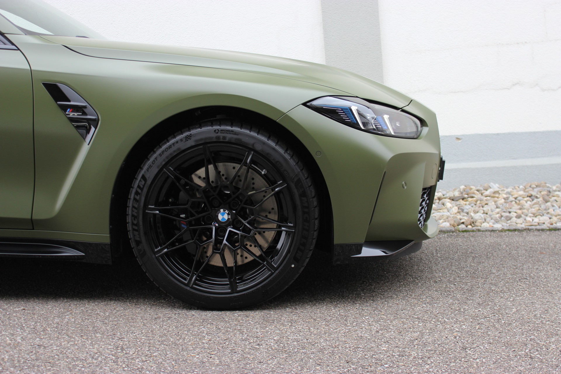 BMW M3 Touring xDrive Competition Individual frozen urban green *1.9%-LEASINGAKTION* 🏖️JULI-ANGEBOT🏖️-image-5