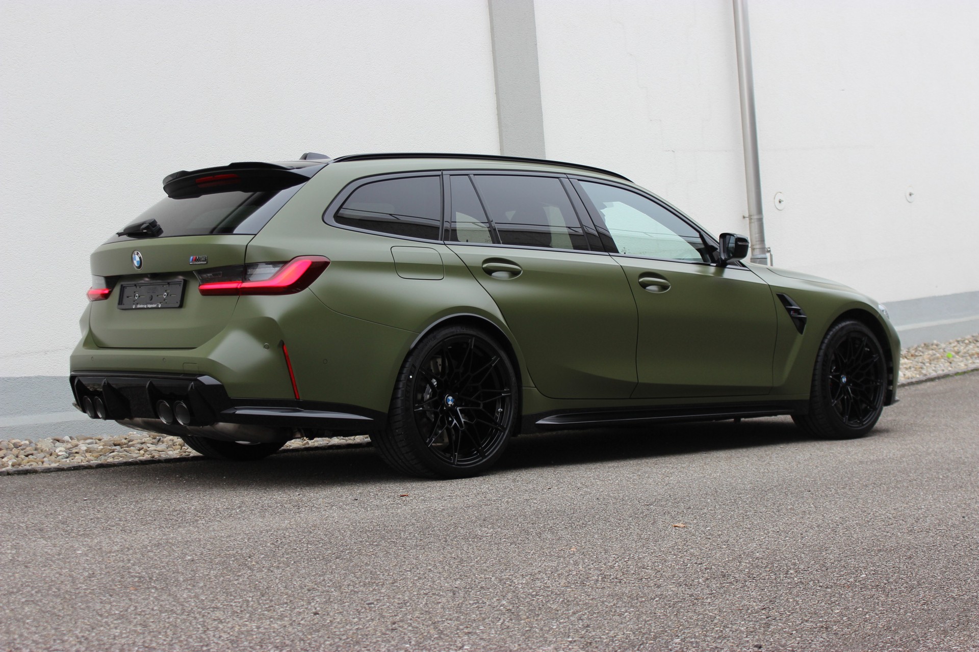 BMW M3 Touring xDrive Competition Individual frozen urban green *1.9%-LEASINGAKTION* 🏖️JUNI-ANGEBOT🏖️
