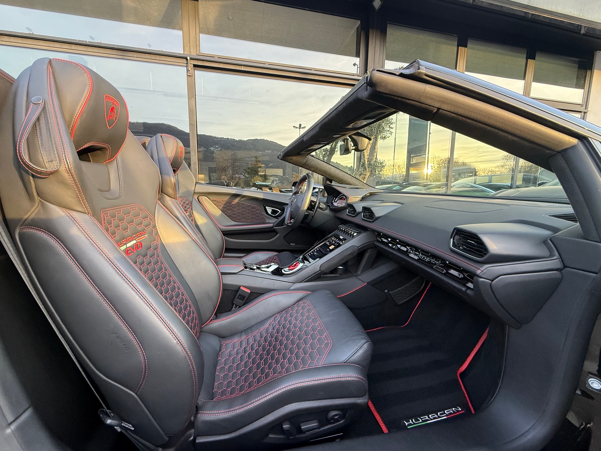 LAMBORGHINI Huracan EVO Spyder DCT-image-12