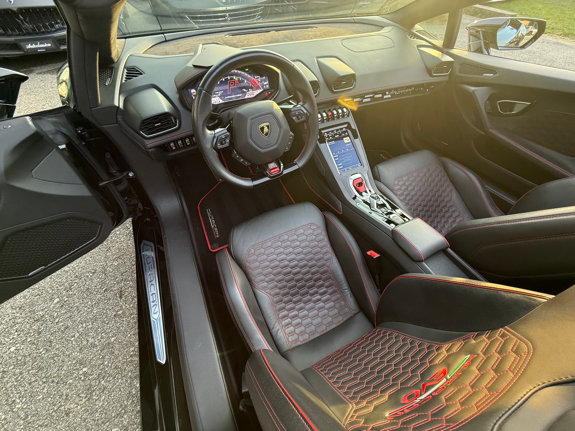 LAMBORGHINI Huracan EVO Spyder DCT-image-11