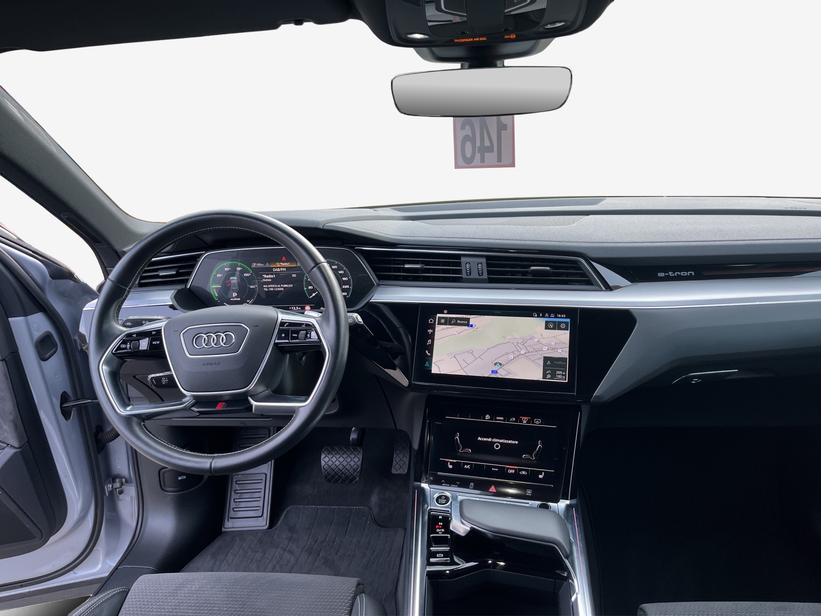 AUDI e-tron 50 S Line Attraction quattro-image-11
