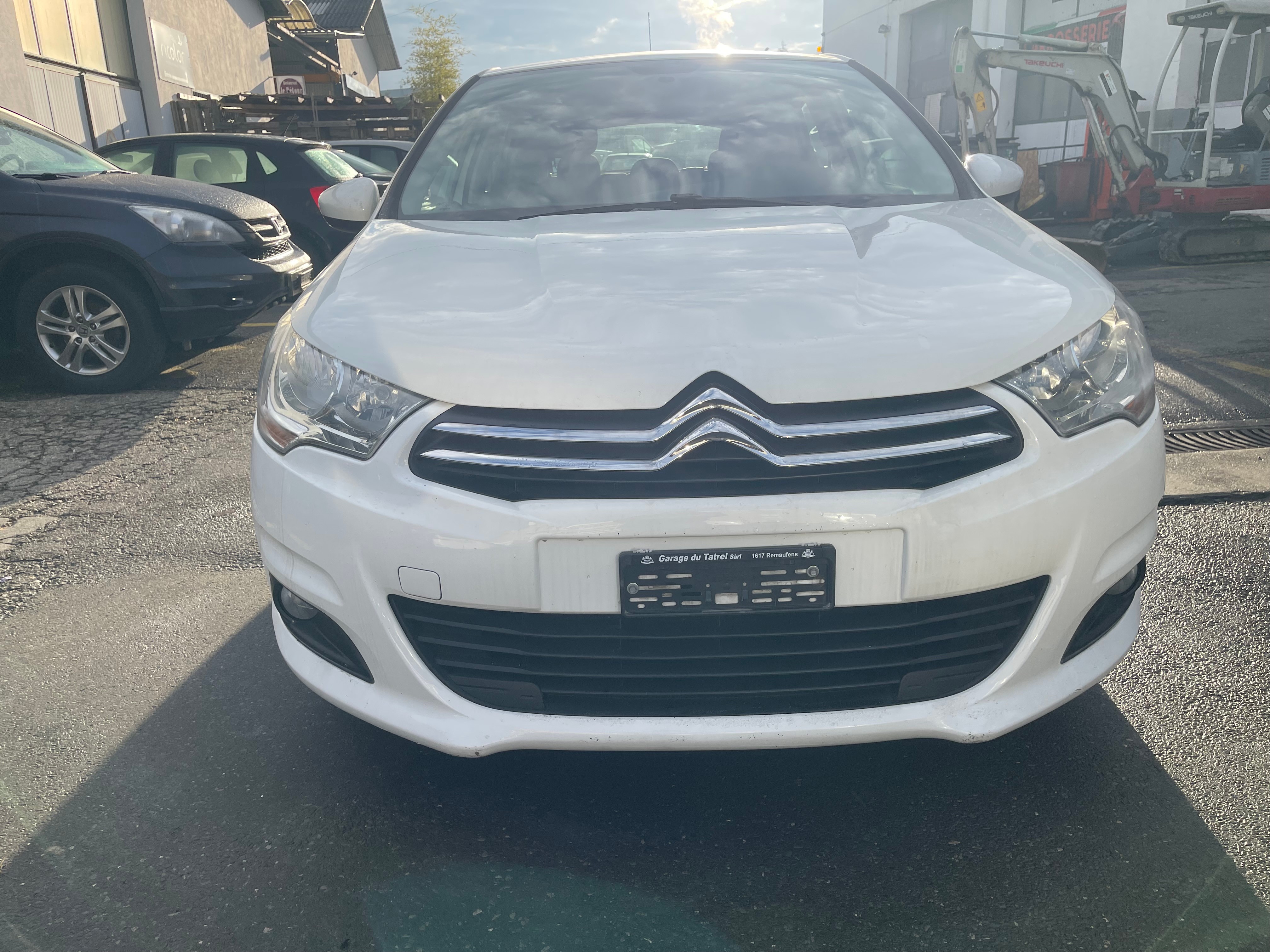 Car photo