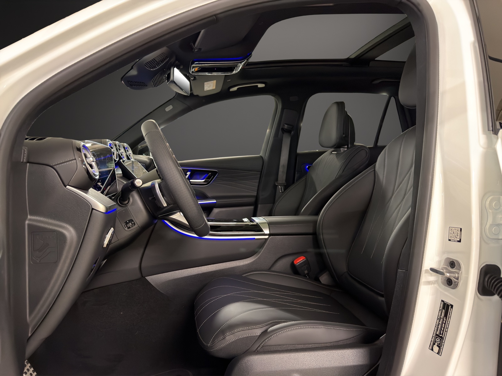 MERCEDES-BENZ GLC 300 4Matic 9G-Tronic-image-12