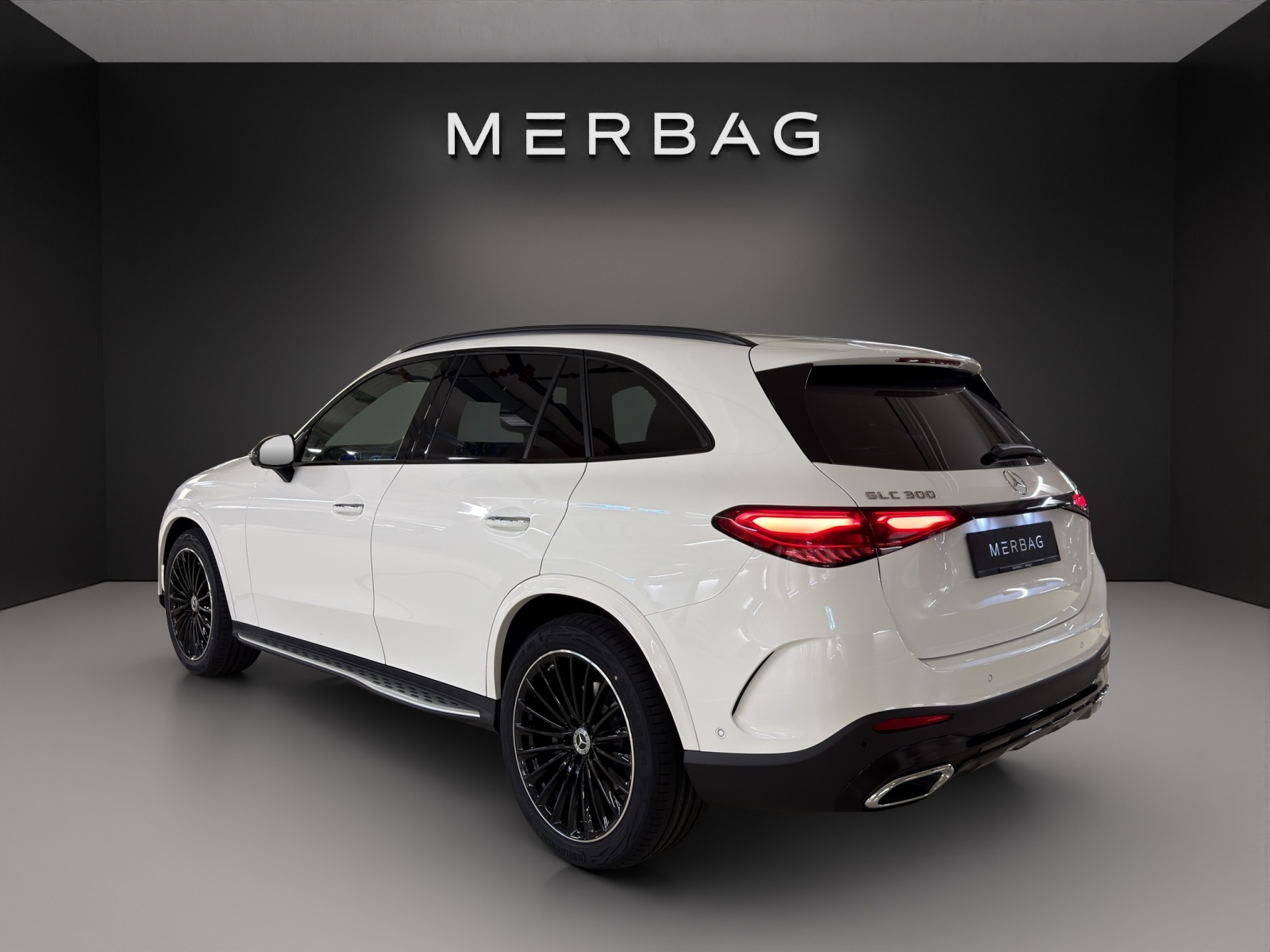 MERCEDES-BENZ GLC 300 4Matic 9G-Tronic-image-4