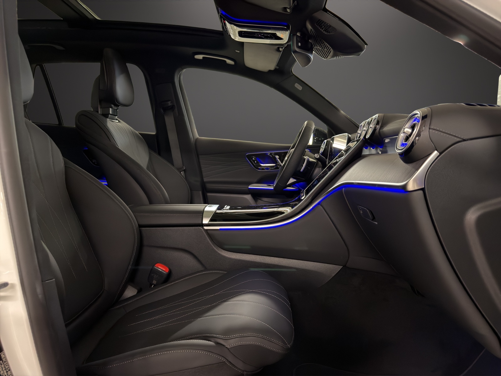 MERCEDES-BENZ GLC 300 4Matic 9G-Tronic-image-13
