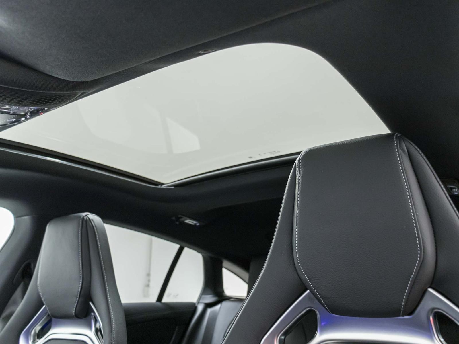 MERCEDES-BENZ CLA 45 AMG S 4MATIC Shooting Brake-image-9
