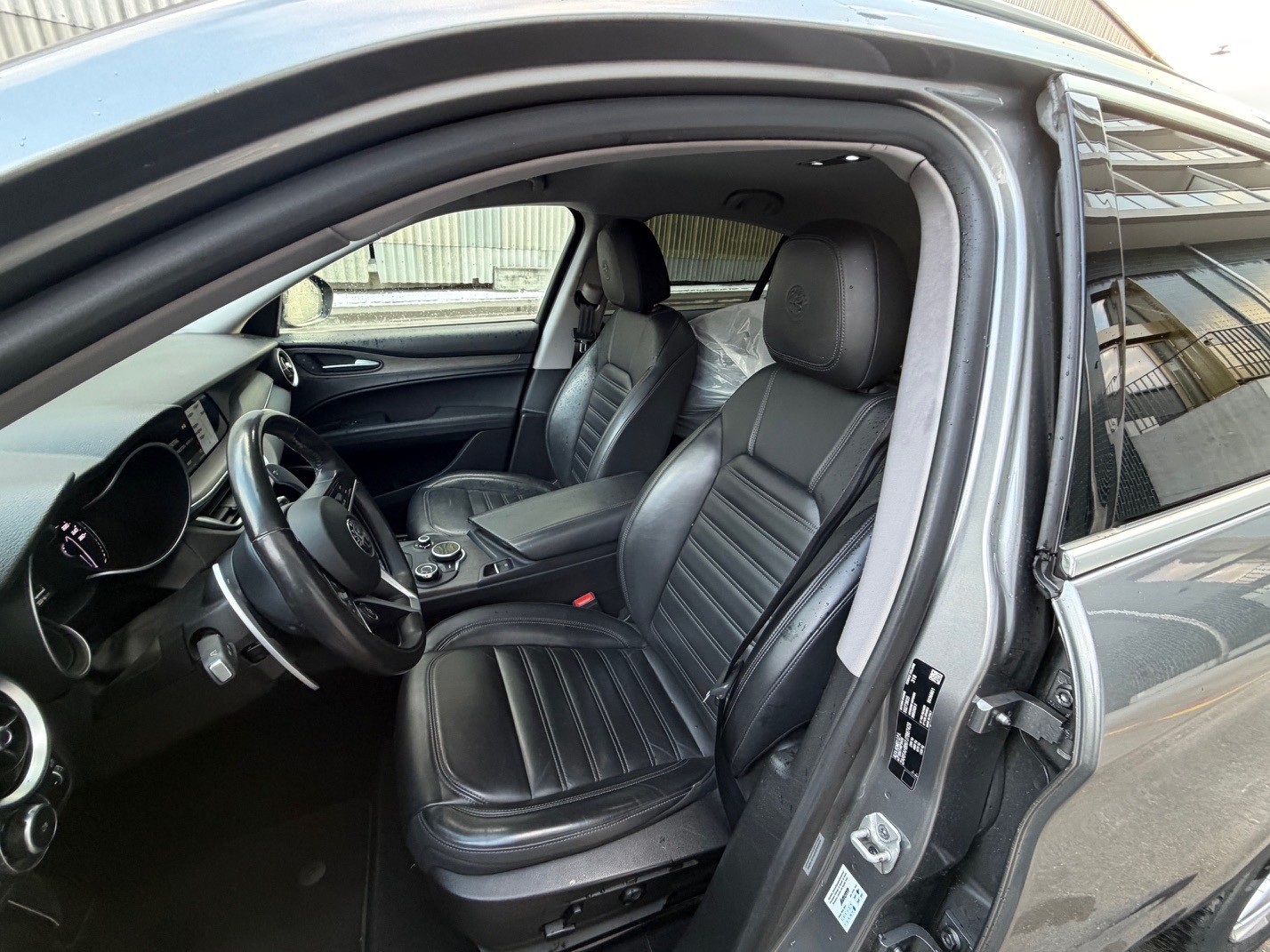 ALFA ROMEO Stelvio 2.0 Executive Q4 Automatic-image-6