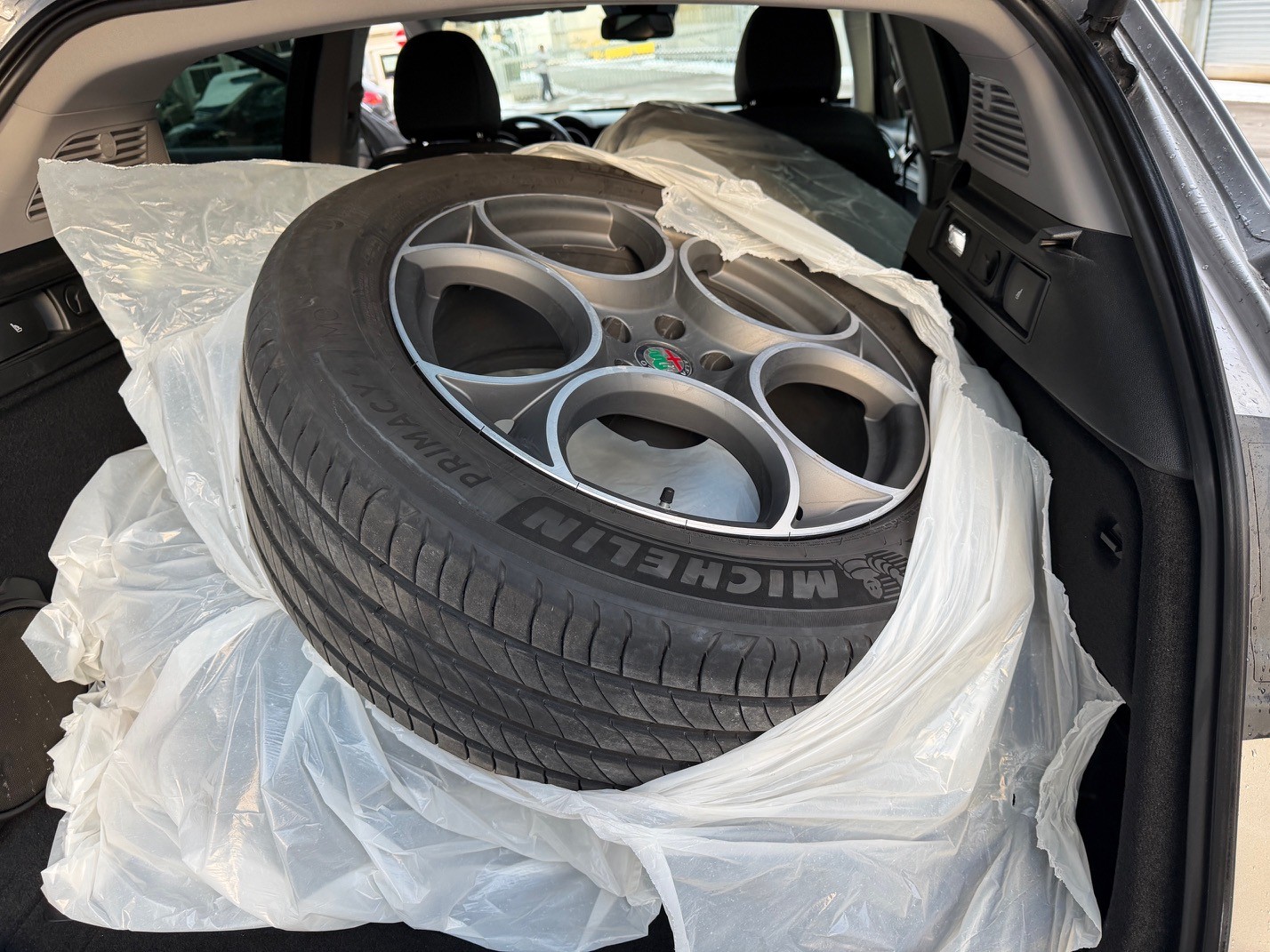 ALFA ROMEO Stelvio 2.0 Executive Q4 Automatic-image-13