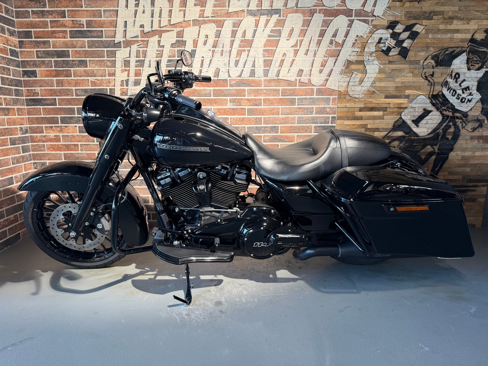 HARLEY-DAVIDSON FLHRXS Road King Special 114 ABS-showroom-element-2