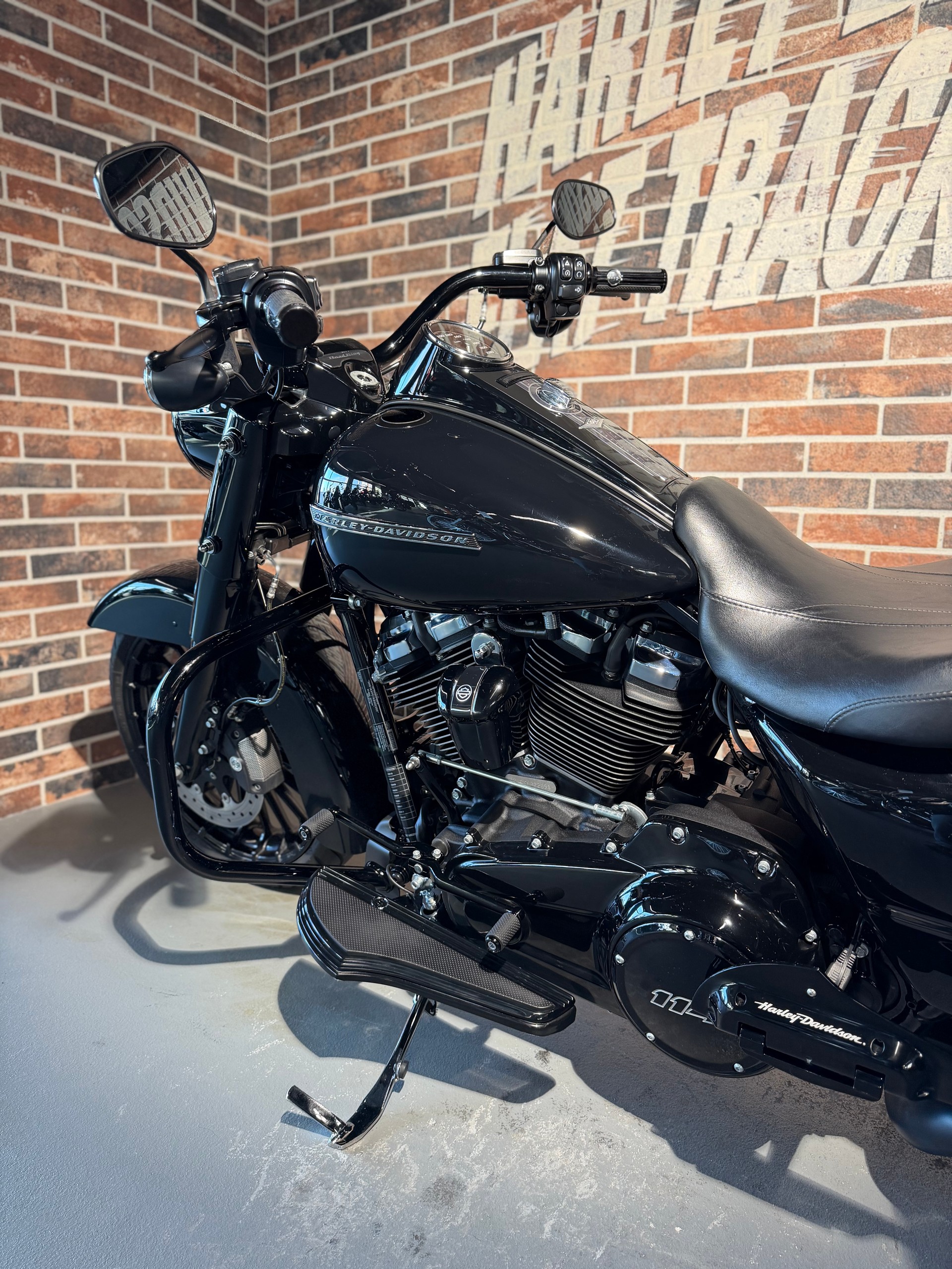HARLEY-DAVIDSON FLHRXS Road King Special 114 ABS-showroom-element-1