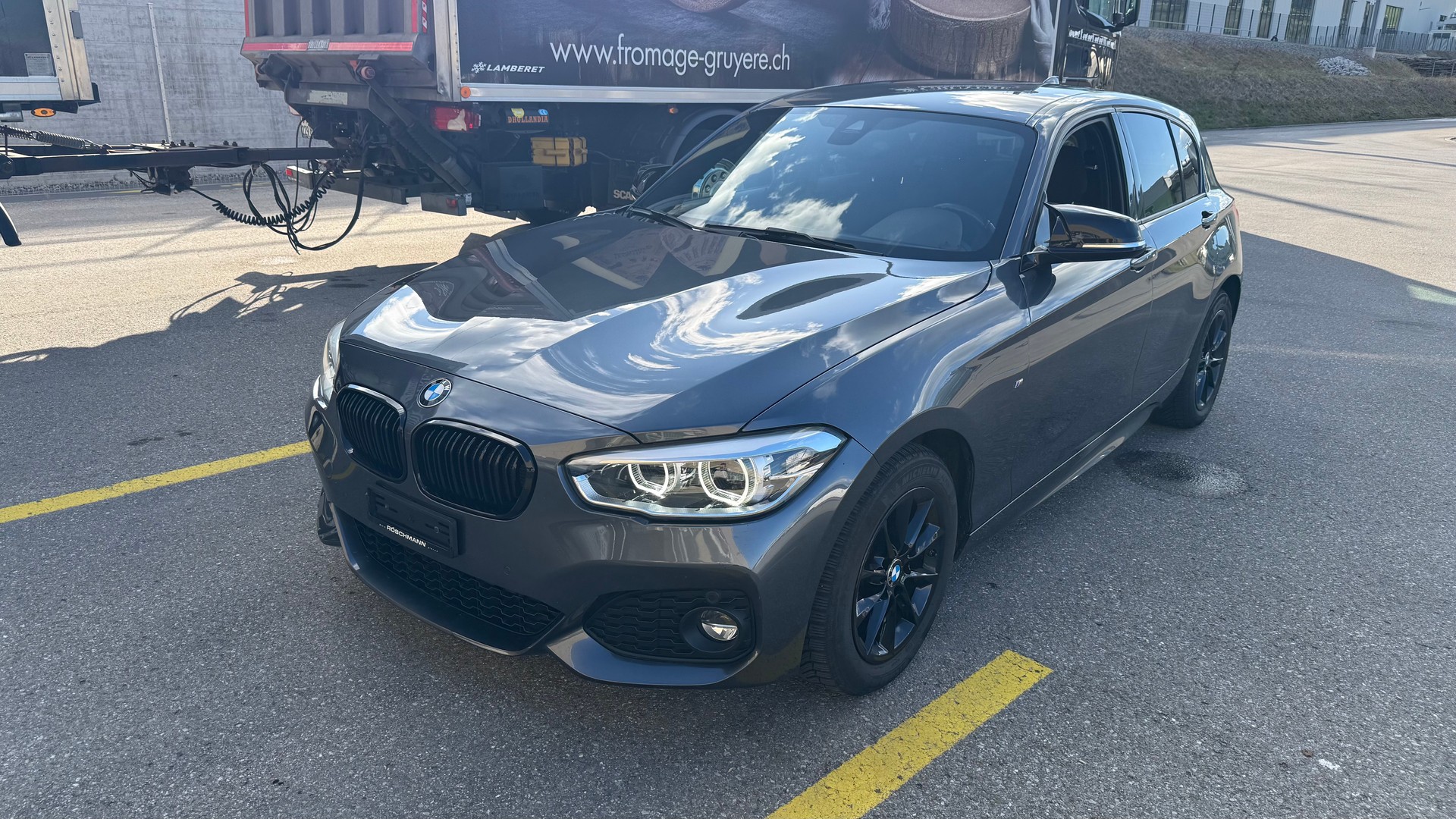 BMW 120d xDrive M Sport Steptronic-image-13