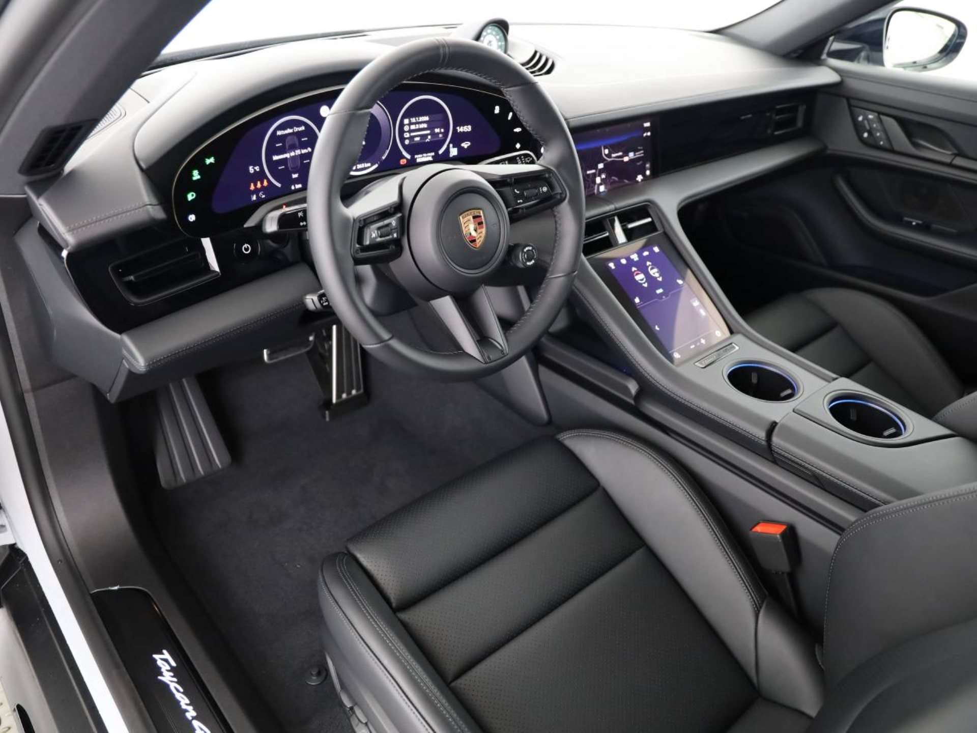 PORSCHE Taycan 4S Sport Turismo Black Edition-image-3