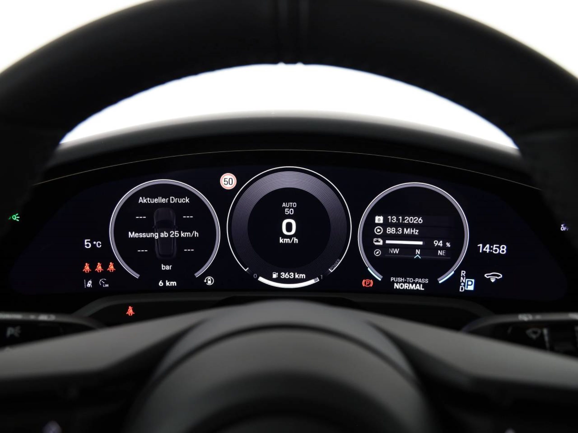 PORSCHE Taycan 4S Sport Turismo Black Edition-image-9